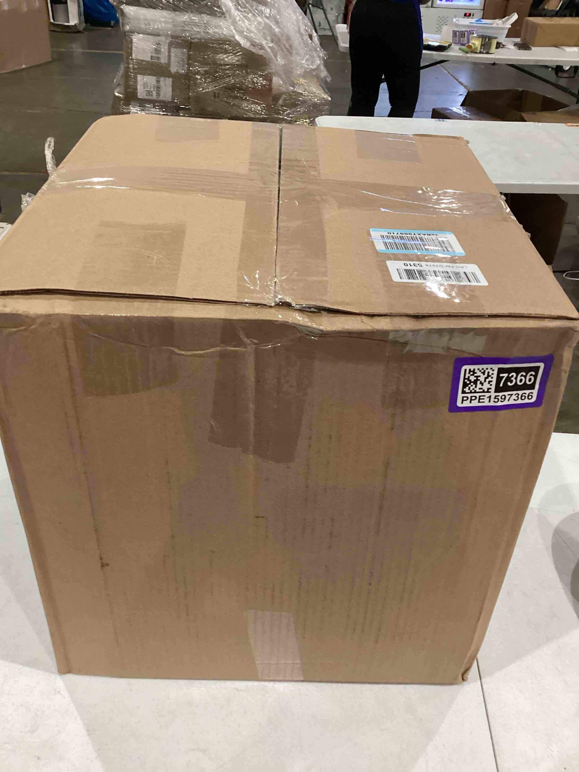 https://s3.amazonaws.com/lotting-images-prod/bidfta/PPE1597366_1752776539174.jpeg
