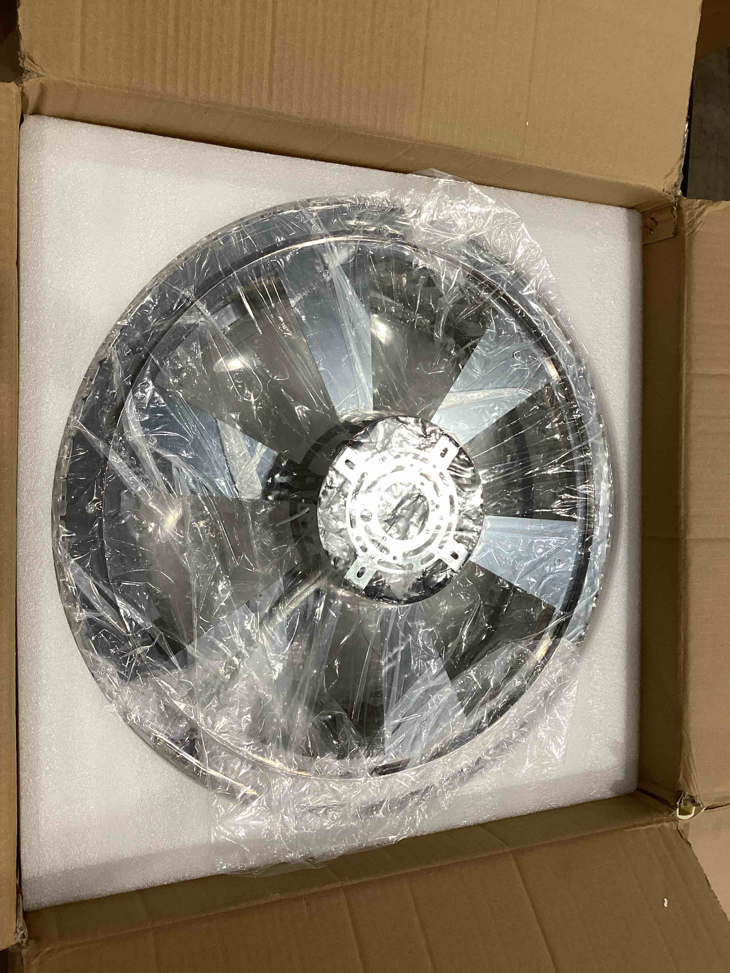 https://s3.amazonaws.com/lotting-images-prod/bidfta/PPE1597415_1752850727584.jpeg