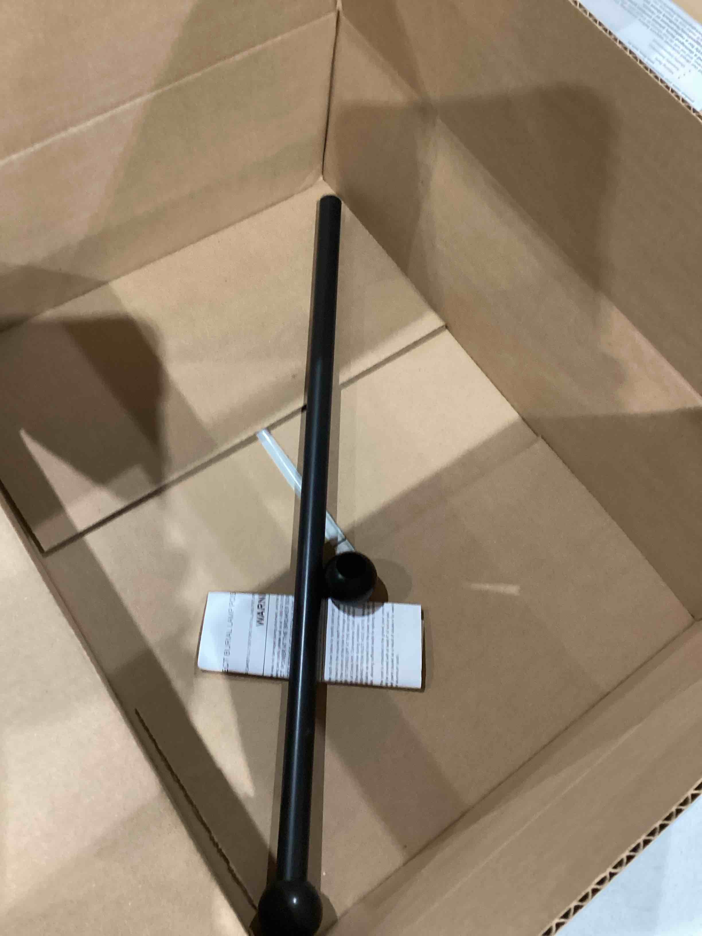 https://s3.amazonaws.com/lotting-images-prod/bidfta/PPE1597439_1752859093639.jpeg