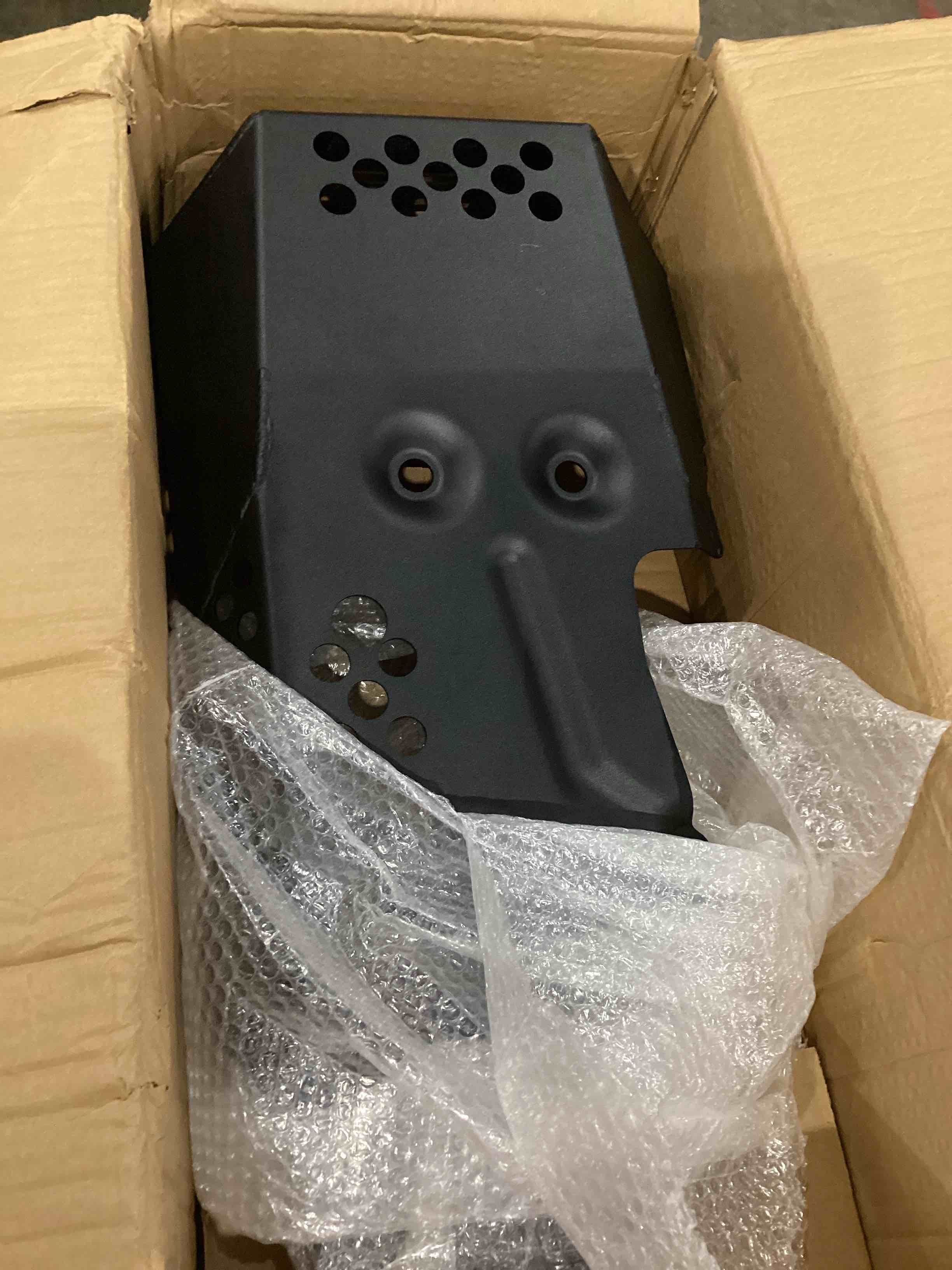 https://s3.amazonaws.com/lotting-images-prod/bidfta/PPE1597567_1753104163938.jpeg