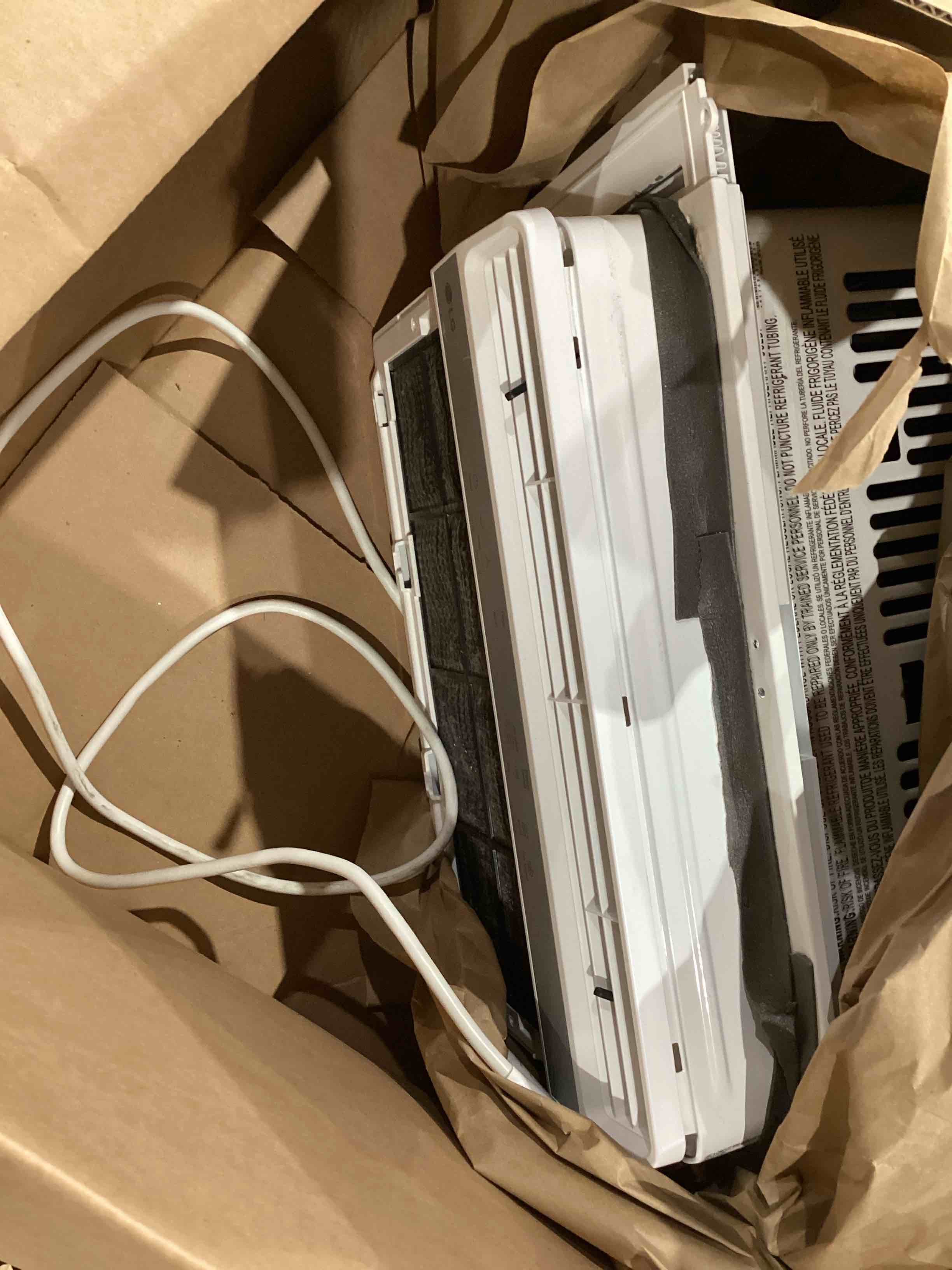 https://s3.amazonaws.com/lotting-images-prod/bidfta/PPE1597731_1753203102328.jpeg