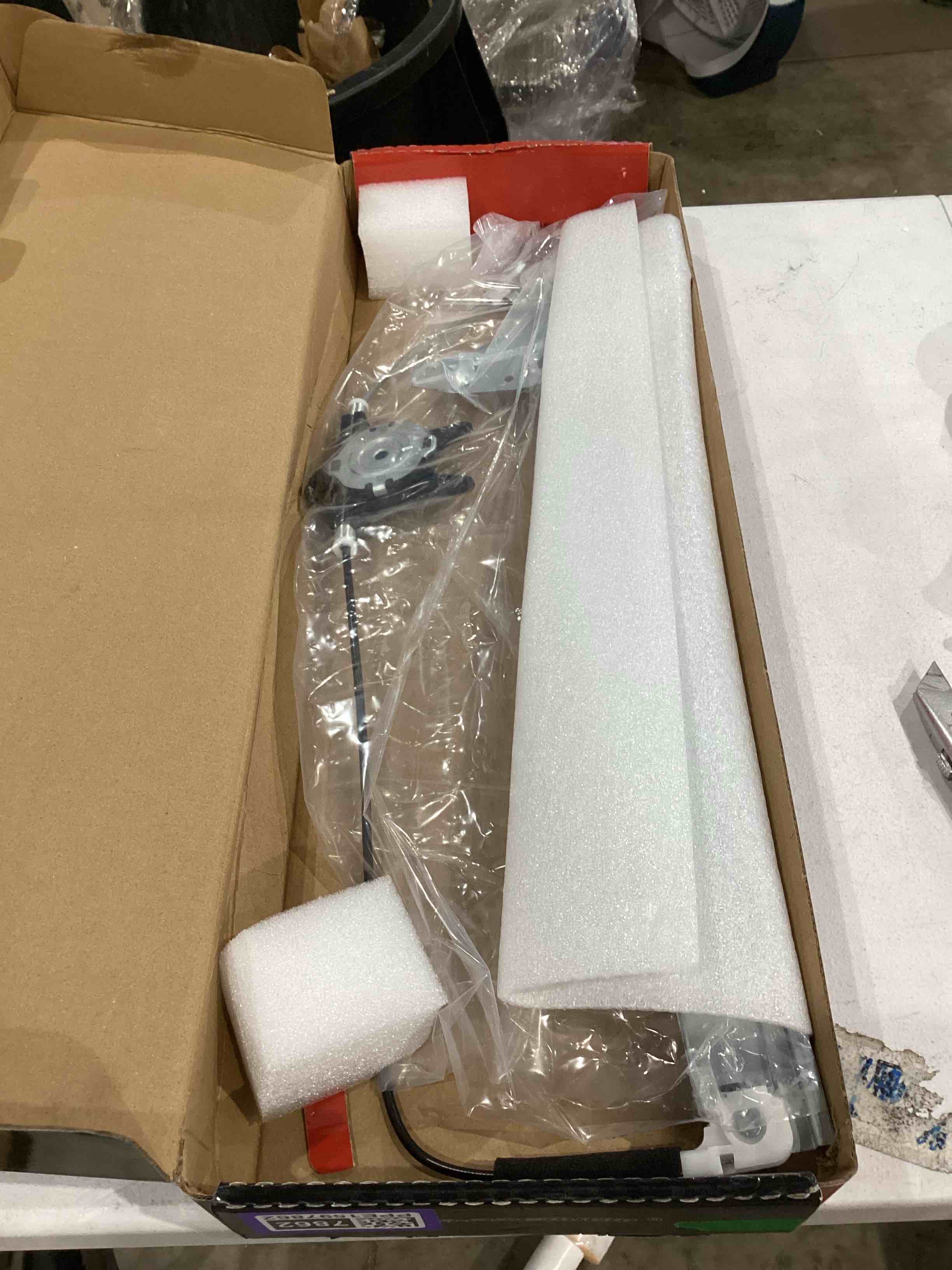 https://s3.amazonaws.com/lotting-images-prod/bidfta/PPE1597862_1753284420456.jpeg