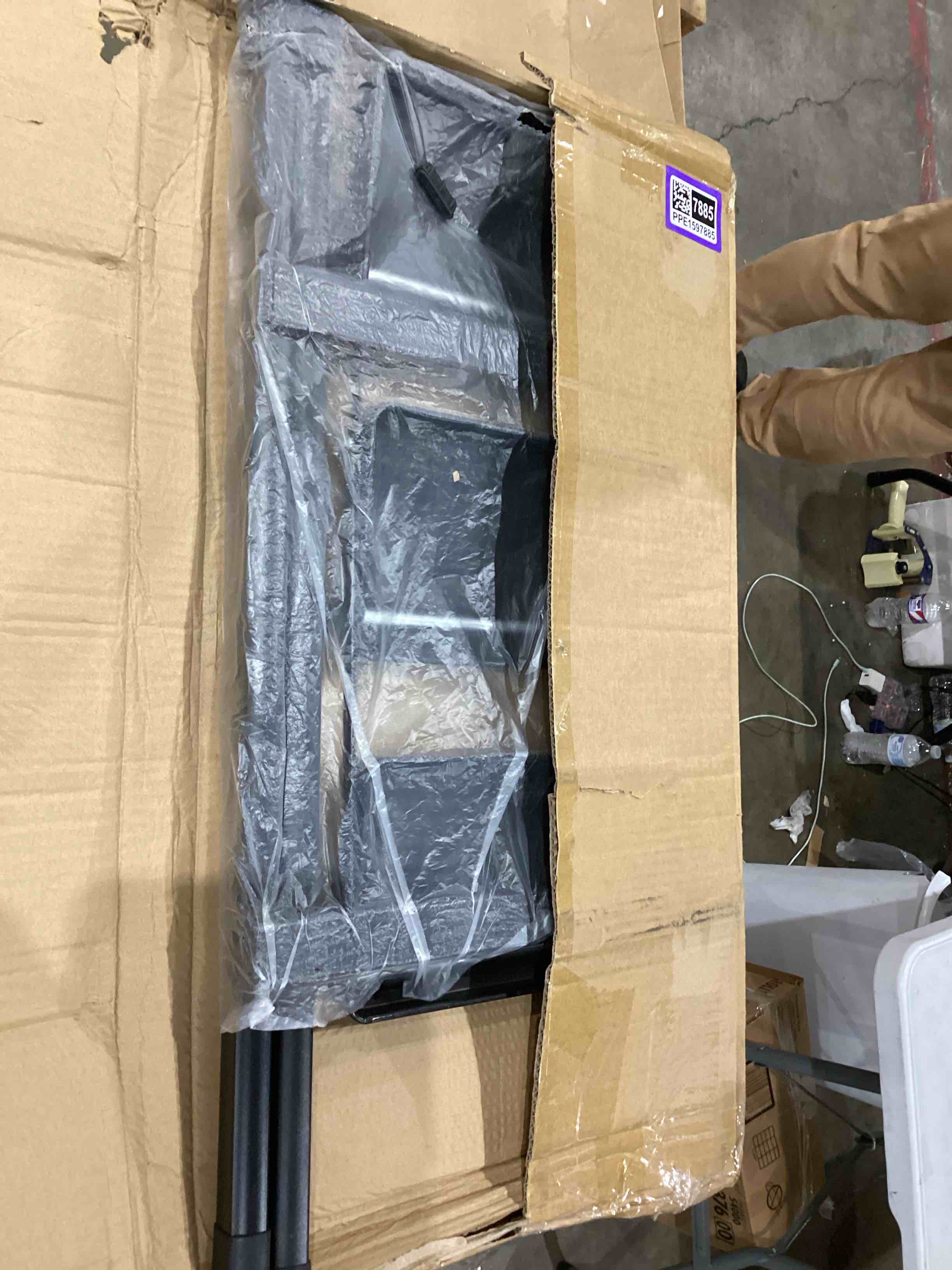 https://s3.amazonaws.com/lotting-images-prod/bidfta/PPE1597885_1753290617205.jpeg