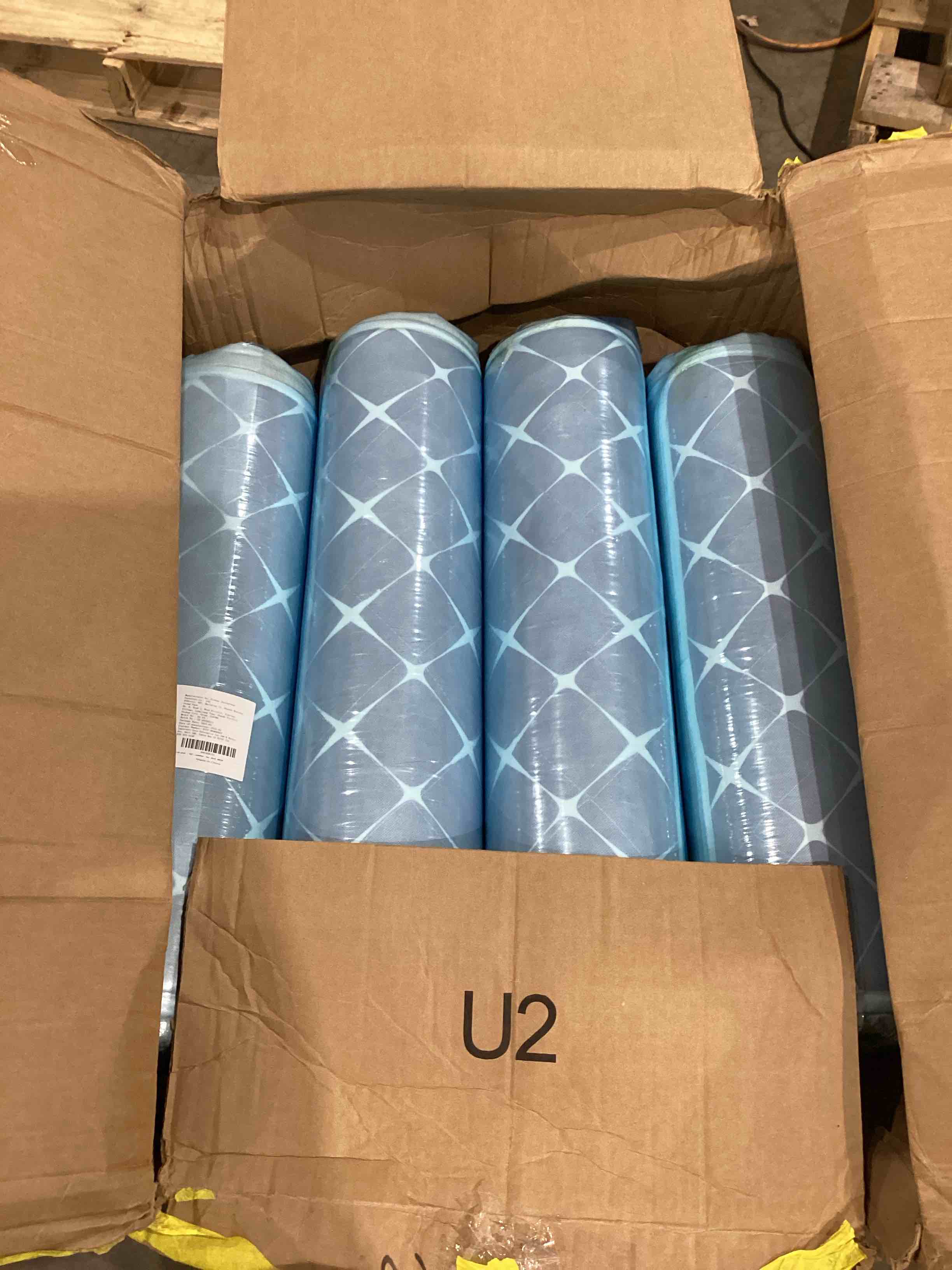 https://s3.amazonaws.com/lotting-images-prod/bidfta/PPE1597896_1753292995319.jpeg