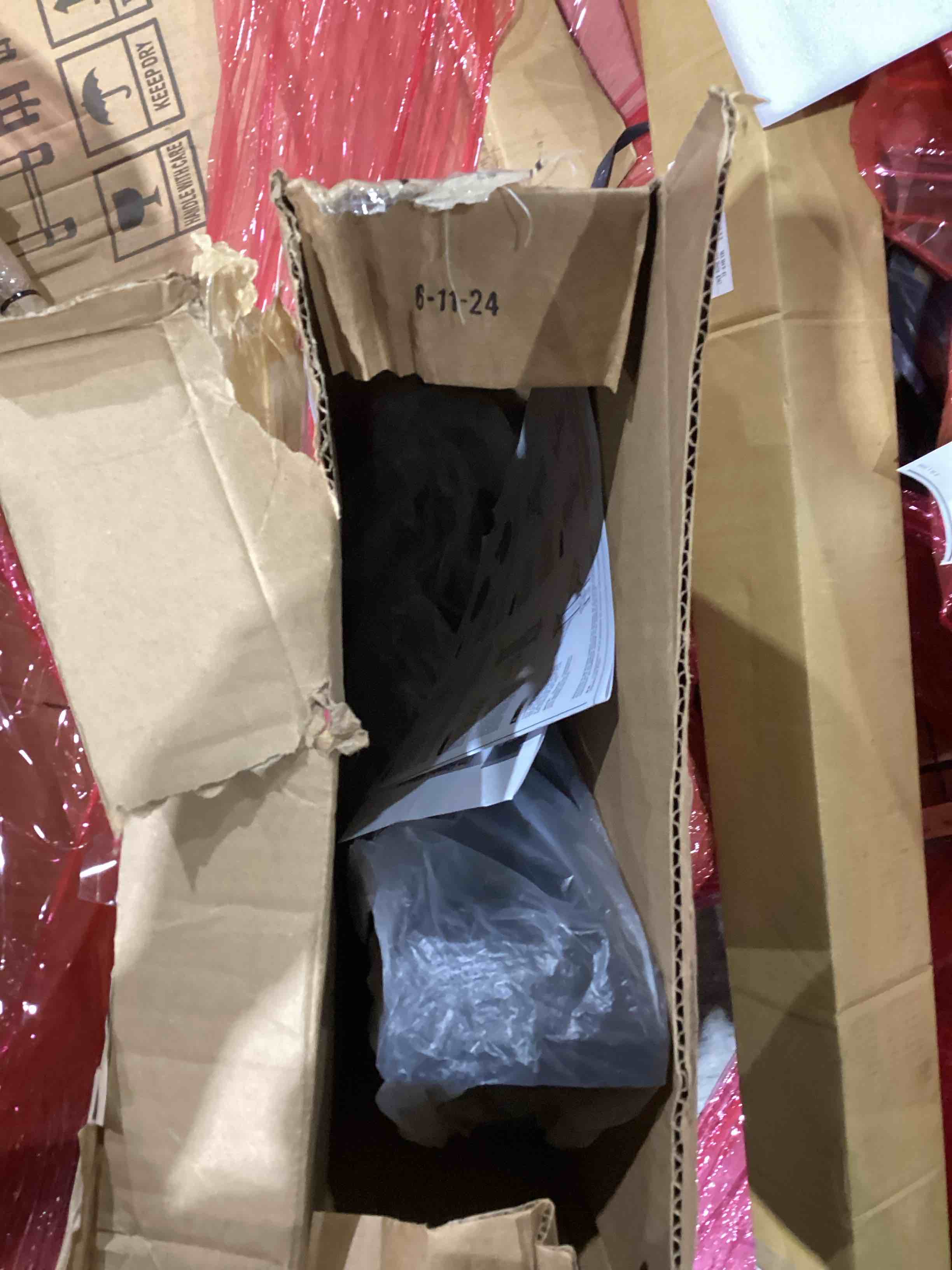 https://s3.amazonaws.com/lotting-images-prod/bidfta/PPE1597934_1753361217079.jpeg