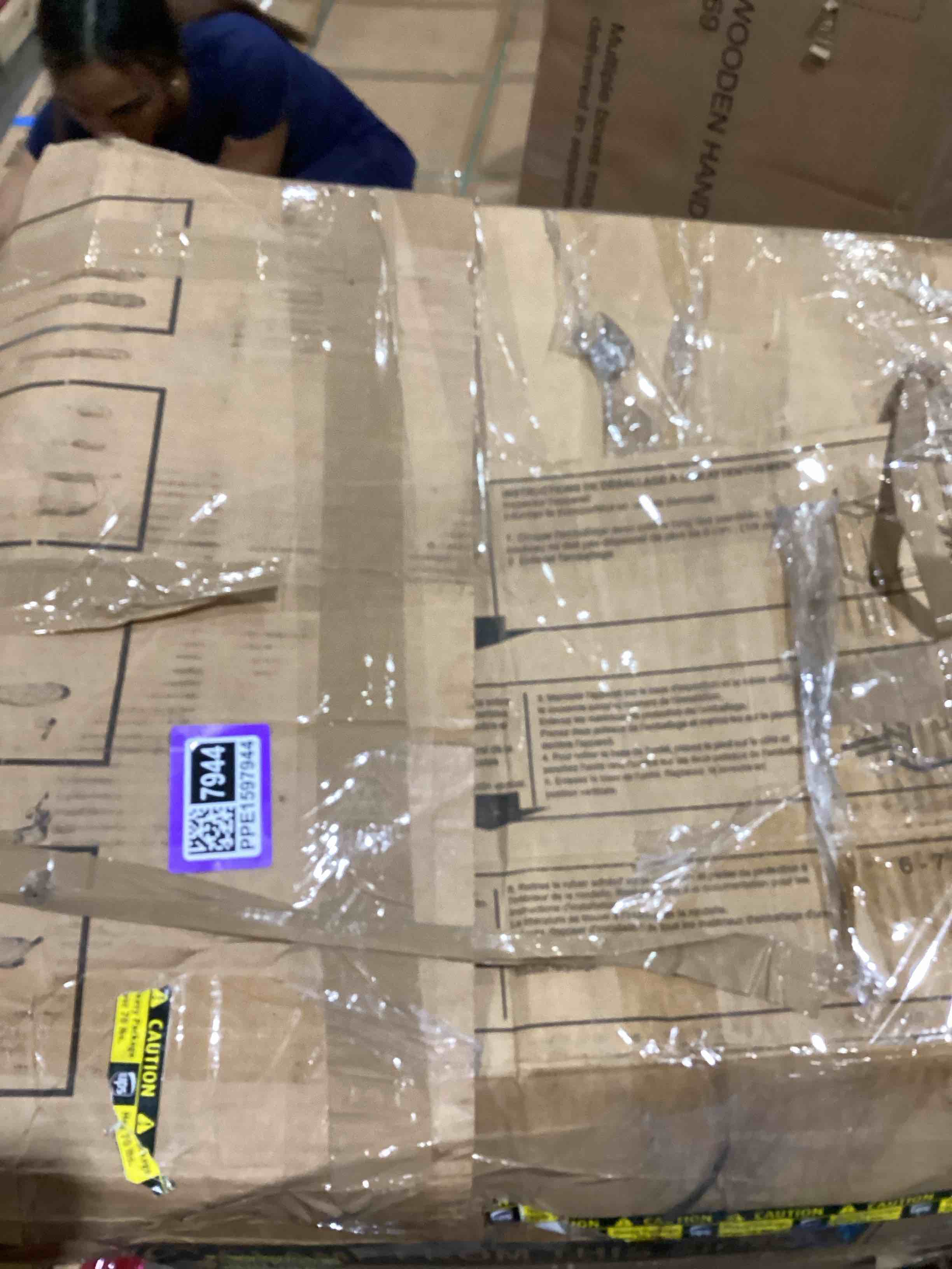 https://s3.amazonaws.com/lotting-images-prod/bidfta/PPE1597944_1753364683530.jpeg