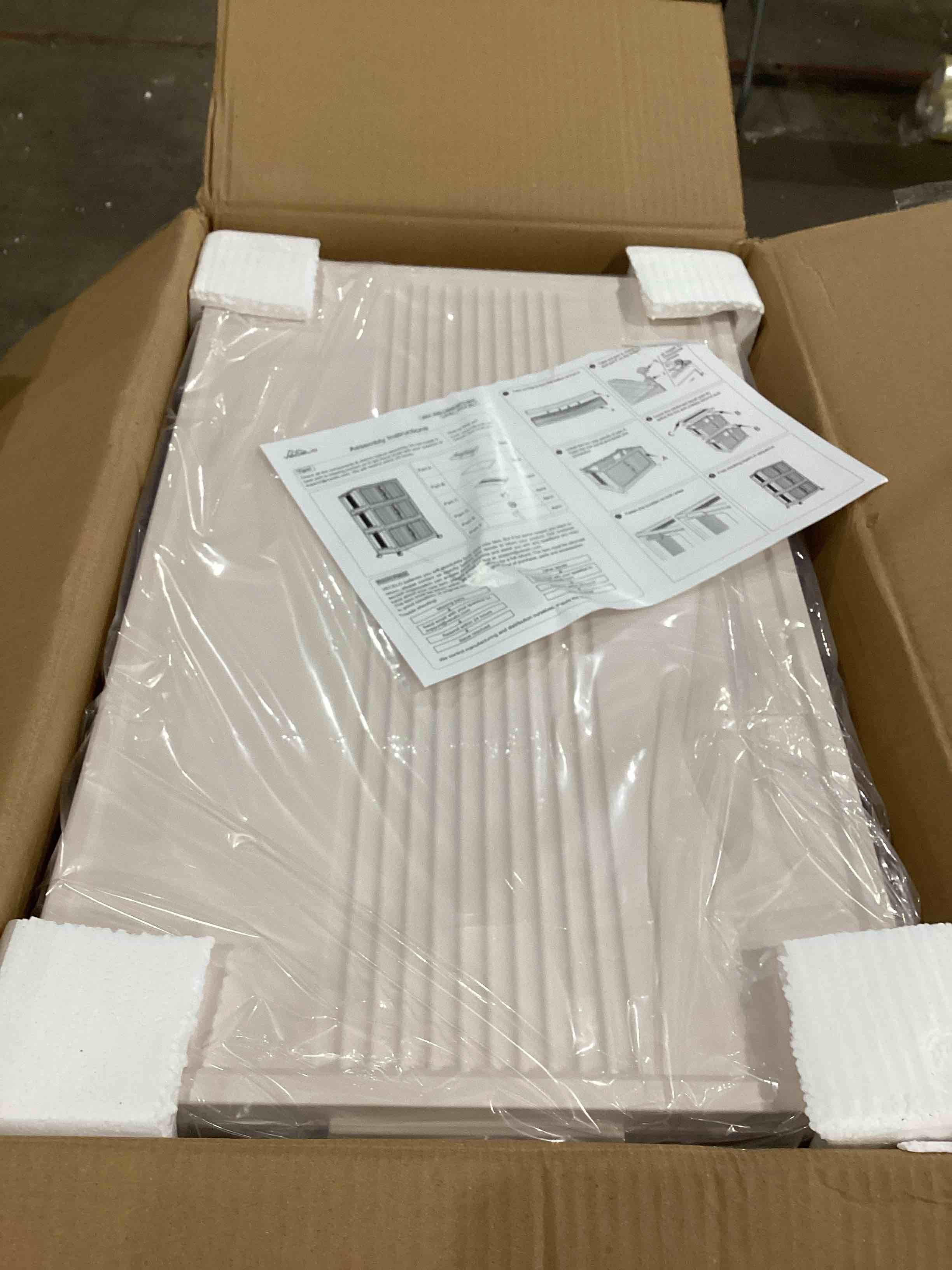 https://s3.amazonaws.com/lotting-images-prod/bidfta/PPE1598236_1753706907753.jpeg
