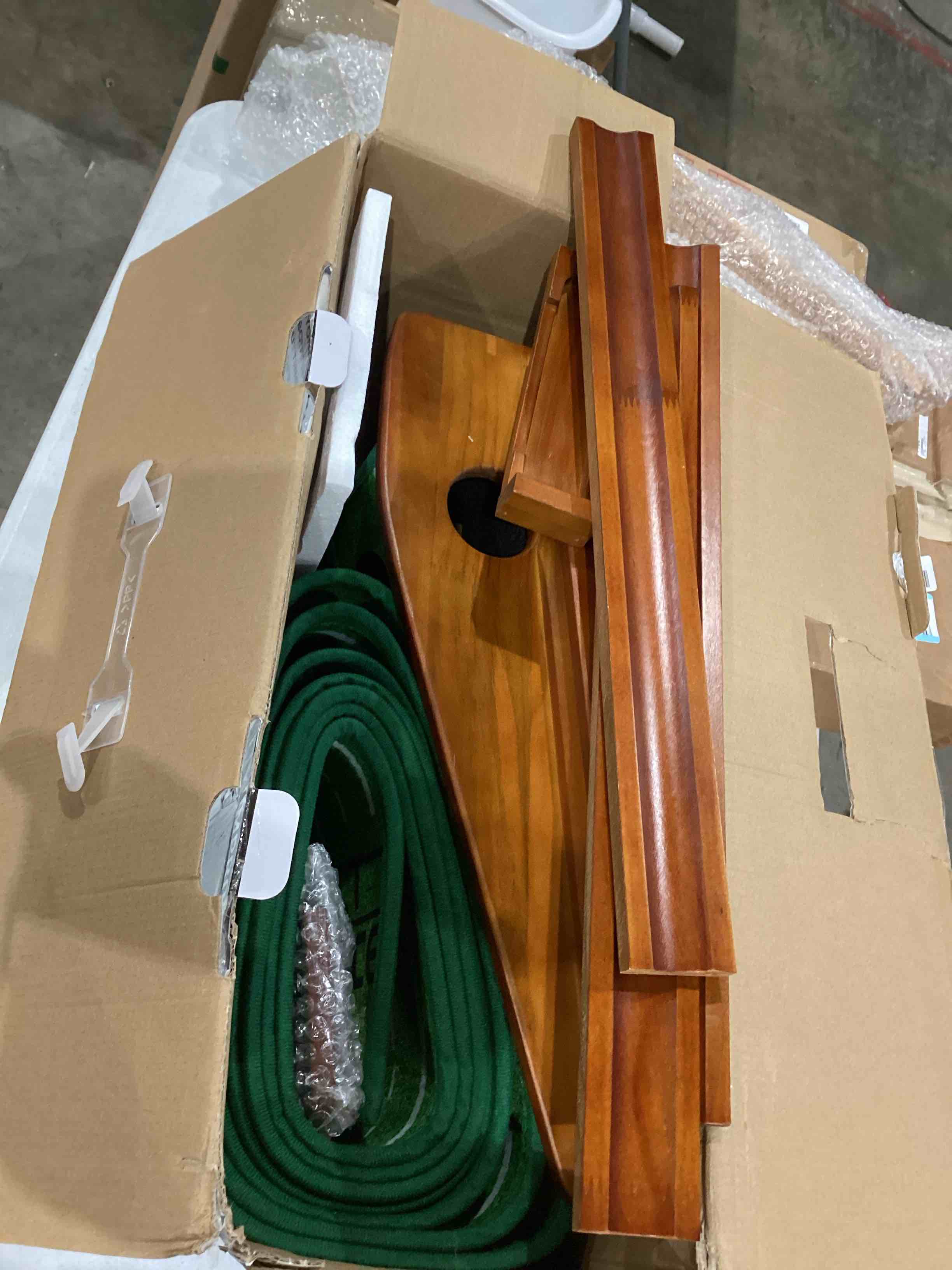 https://s3.amazonaws.com/lotting-images-prod/bidfta/PPE1598365_1753800361877.jpeg