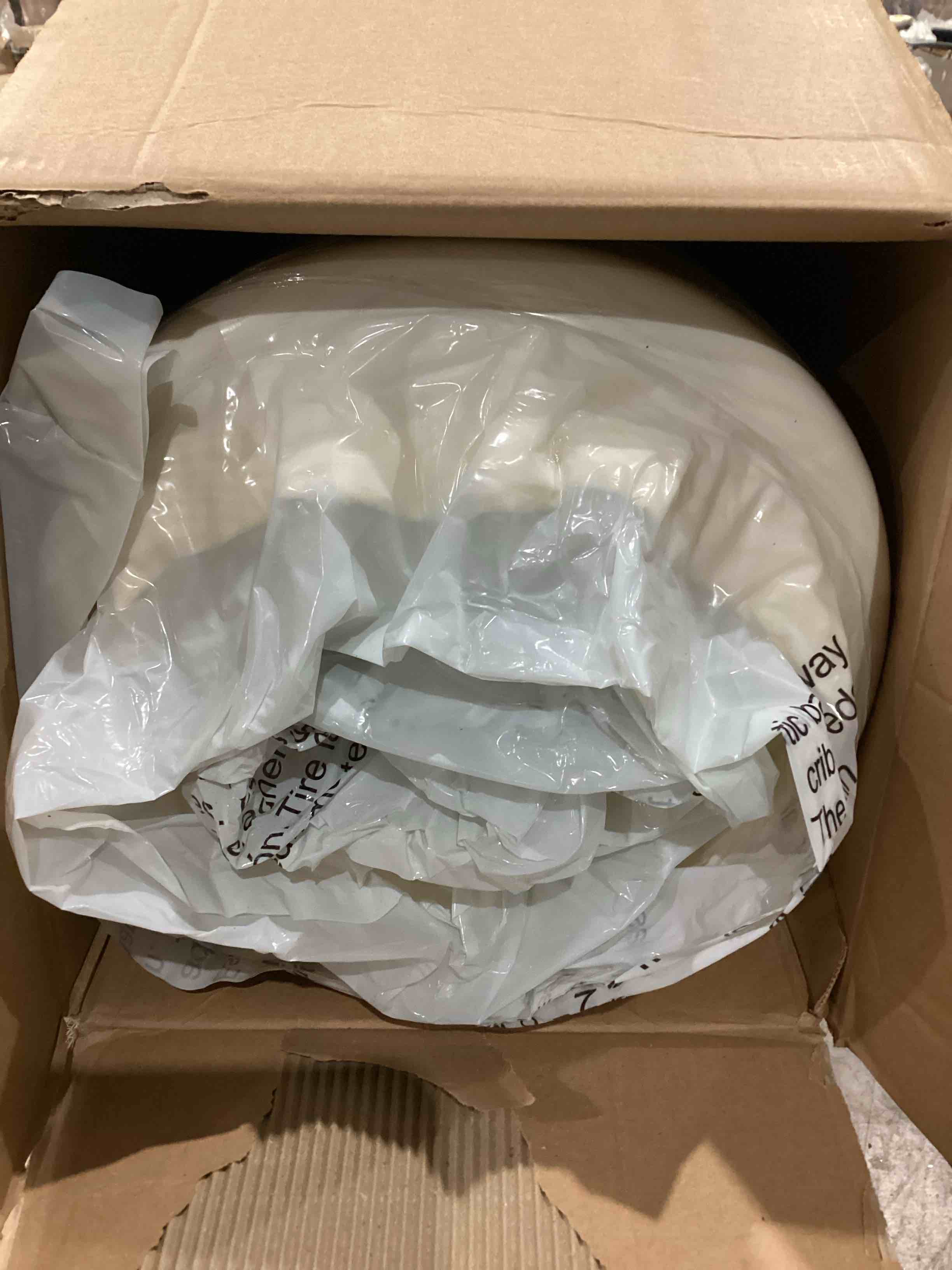 https://s3.amazonaws.com/lotting-images-prod/bidfta/PPE1598814_1754333898319.jpeg