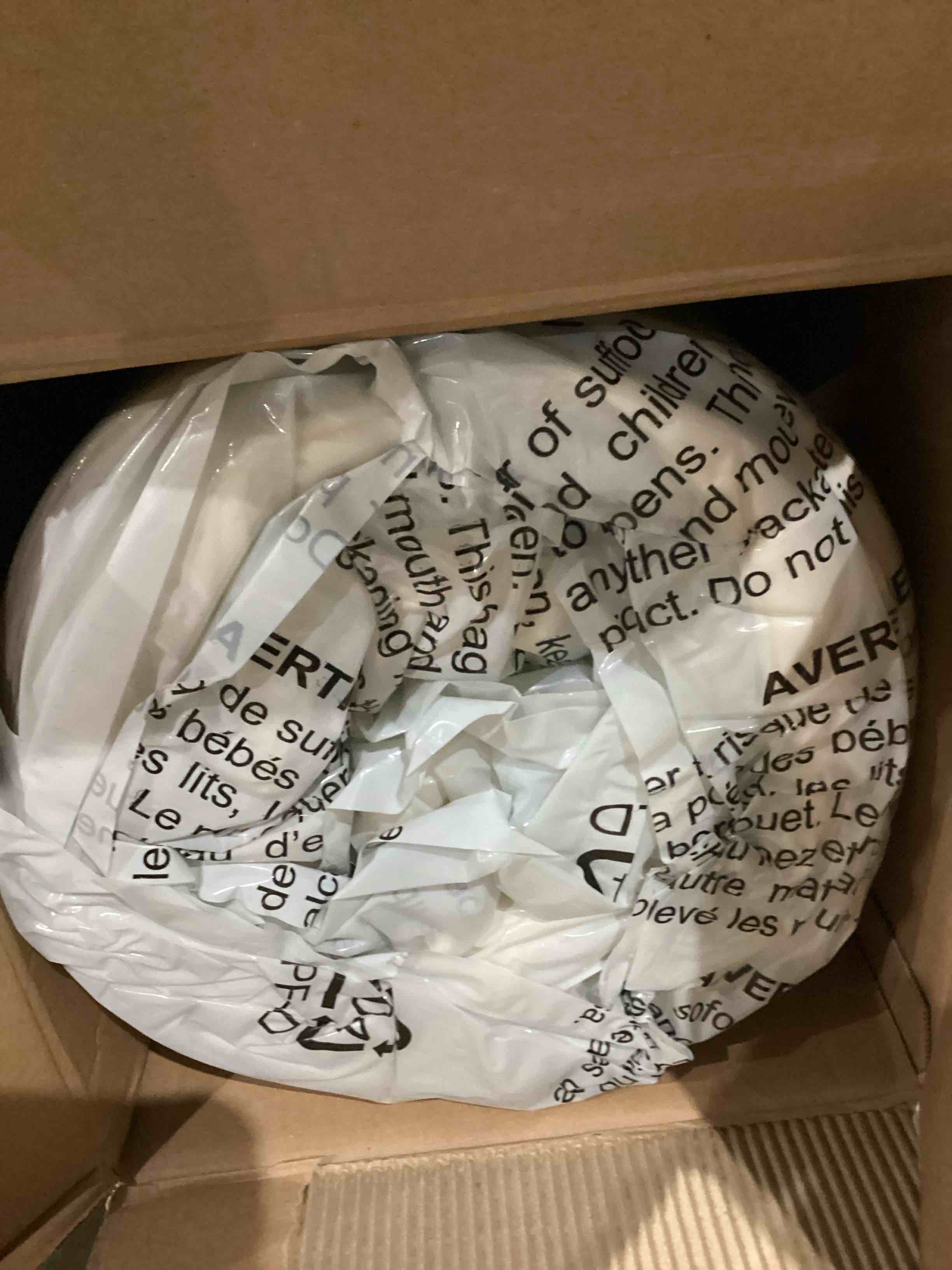 https://s3.amazonaws.com/lotting-images-prod/bidfta/PPE1598823_1754392835204.jpeg