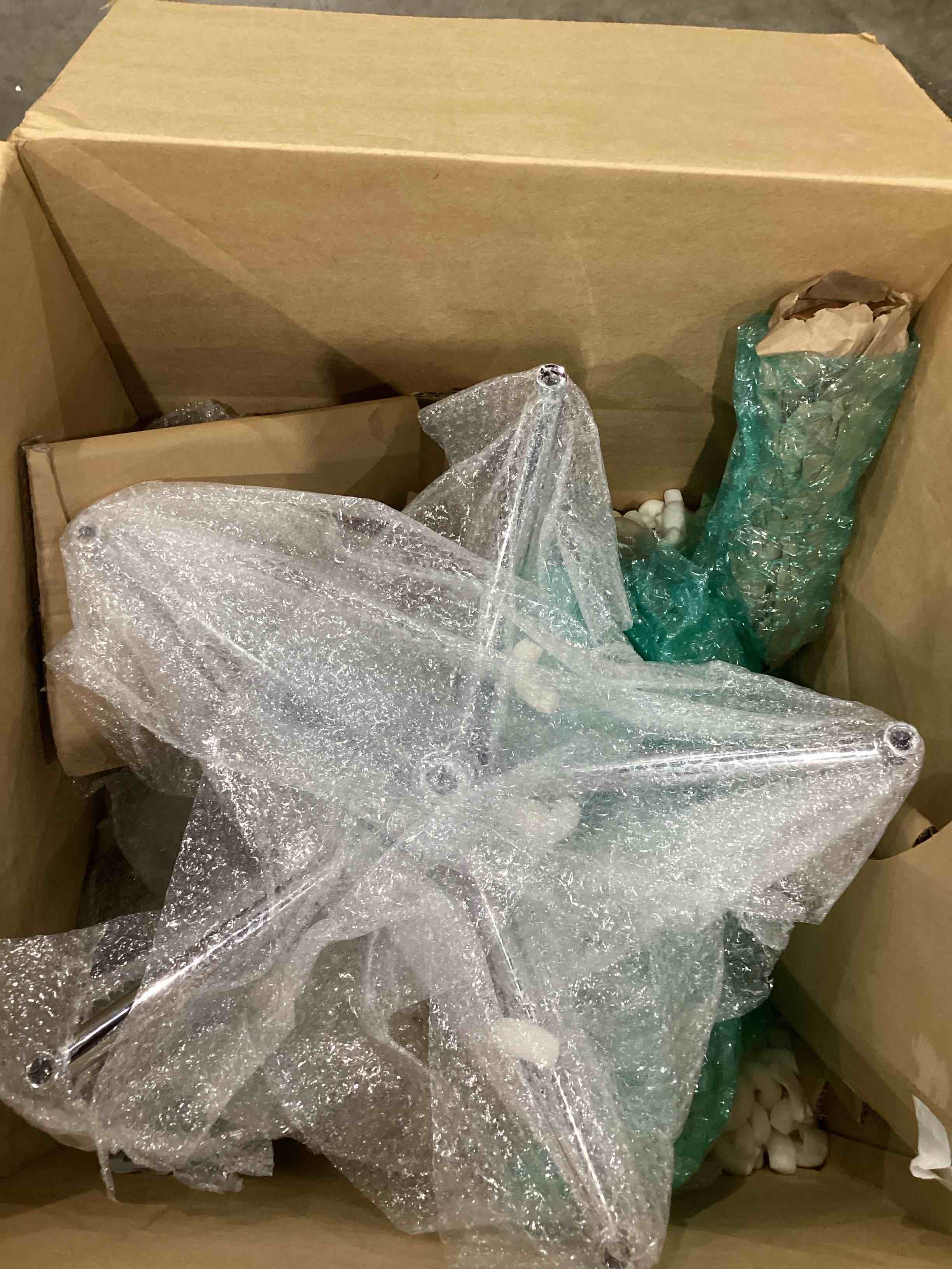 https://s3.amazonaws.com/lotting-images-prod/bidfta/PPE1598854_1754412146477.jpeg