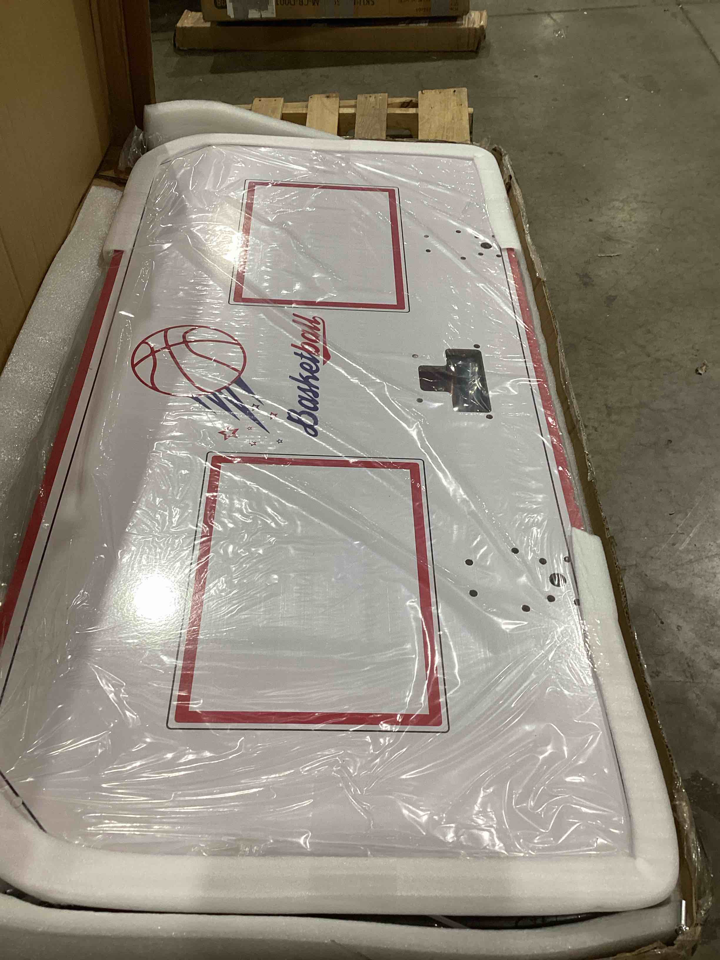 https://s3.amazonaws.com/lotting-images-prod/bidfta/PPE1598980_1754663858285.jpeg