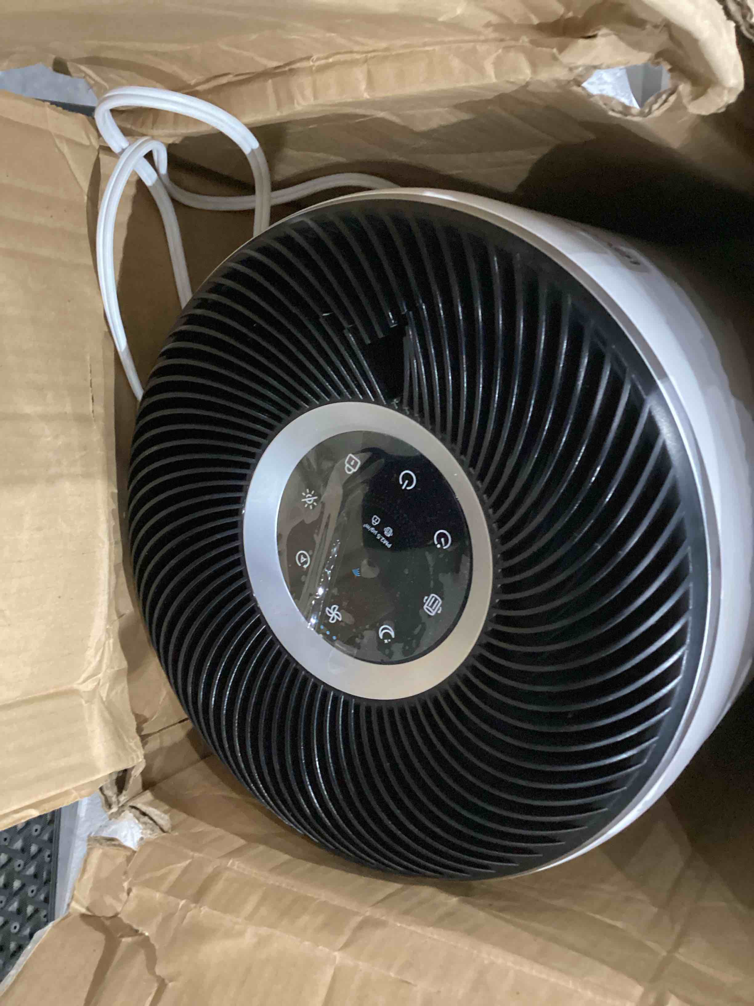 https://s3.amazonaws.com/lotting-images-prod/bidfta/PPE1598998_1754668085417.jpeg