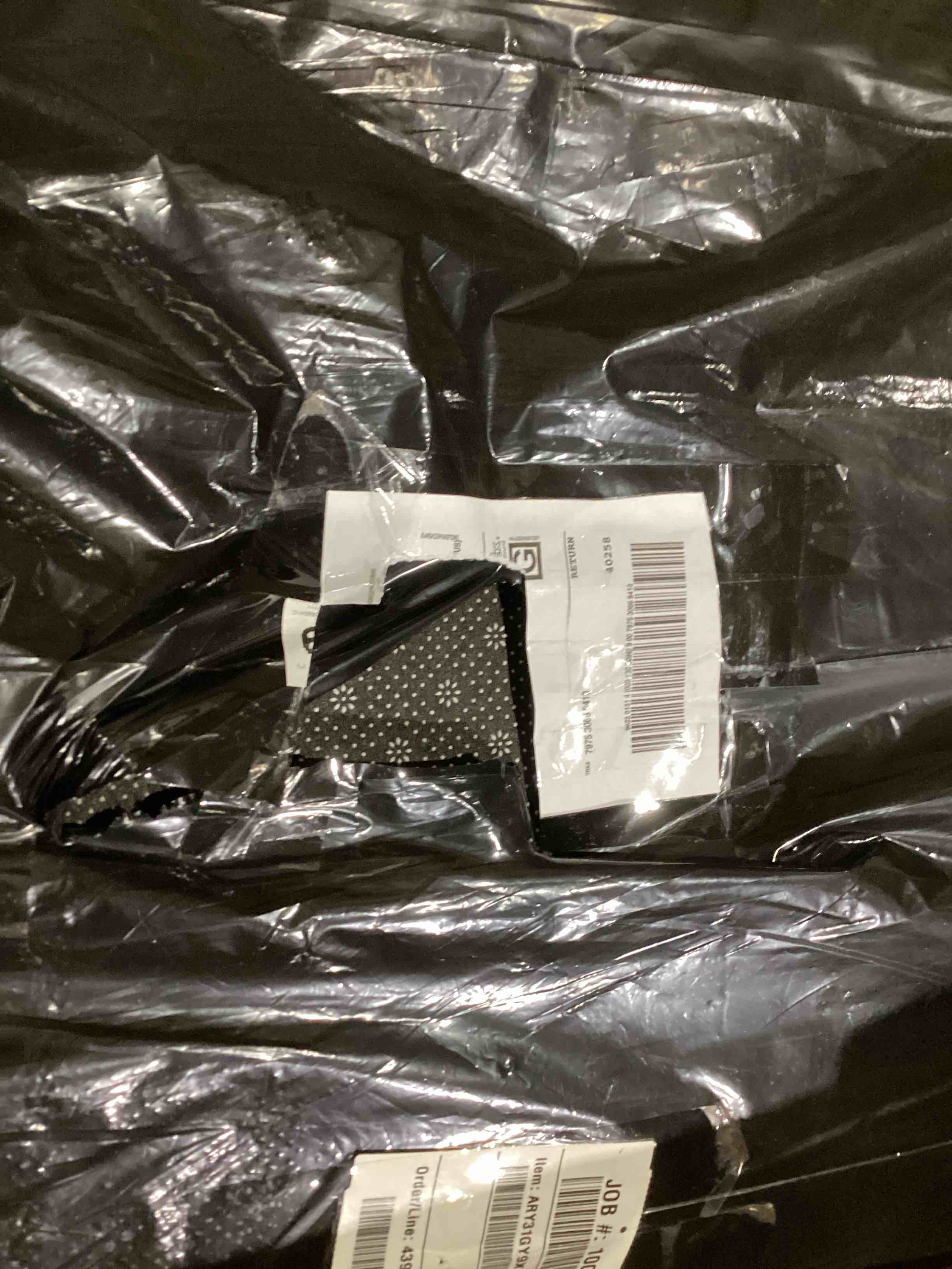 https://s3.amazonaws.com/lotting-images-prod/bidfta/PPE1599391_1755602245928.jpeg