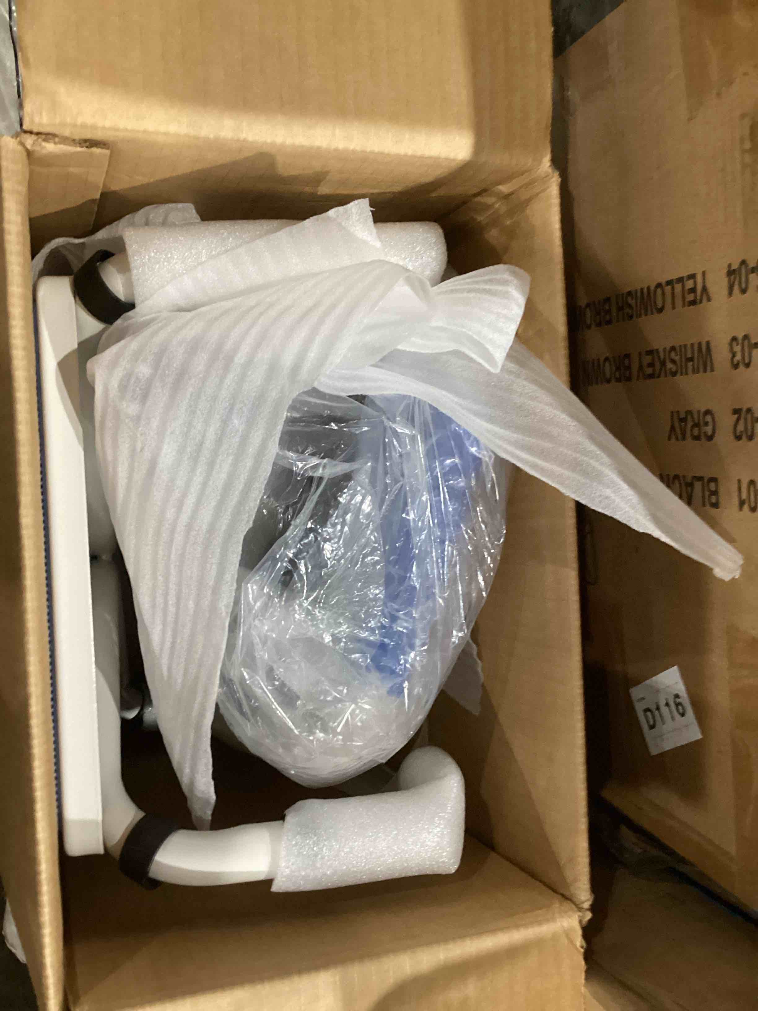 https://s3.amazonaws.com/lotting-images-prod/bidfta/PPE1599398_1755603943693.jpeg