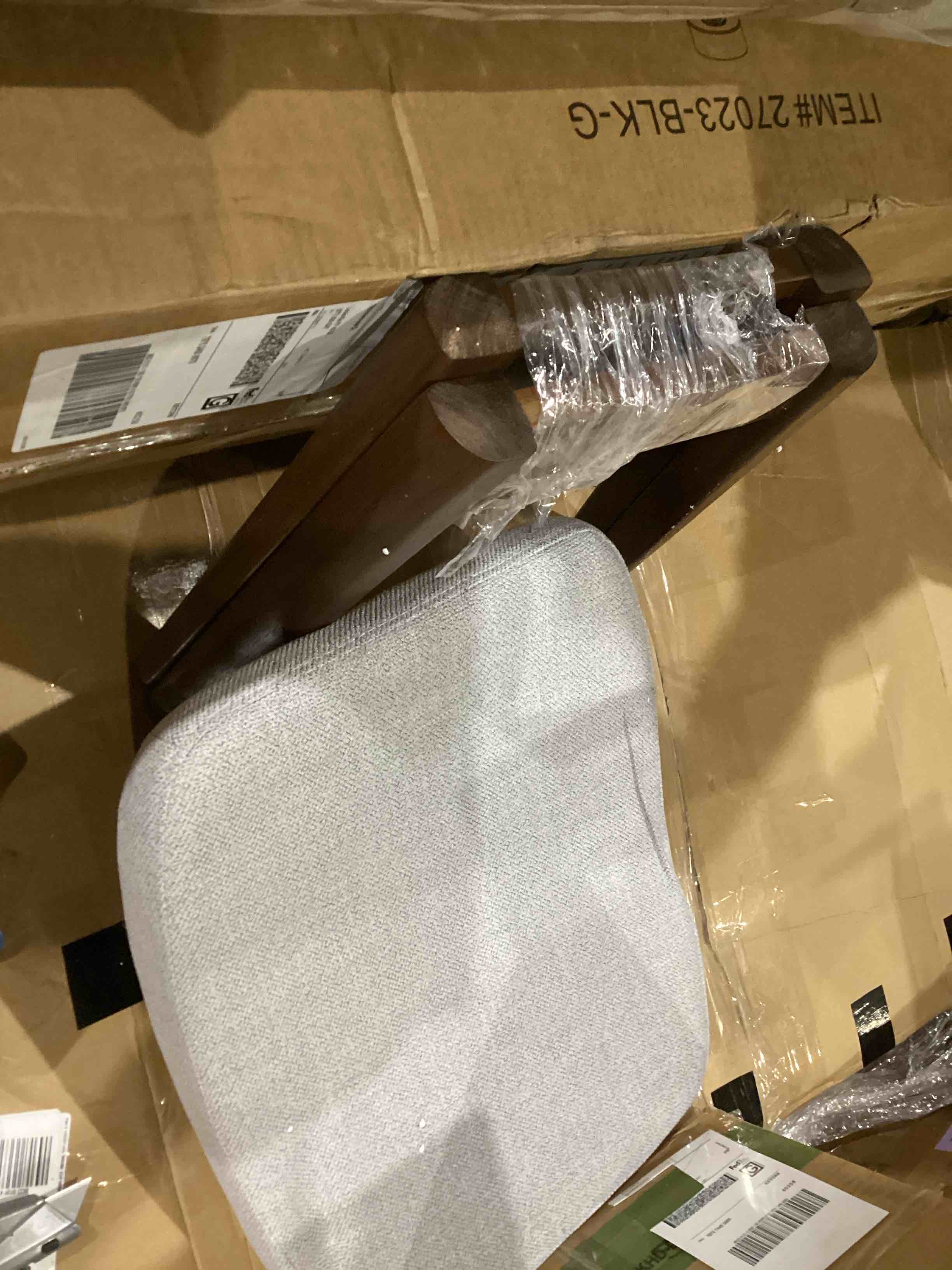 https://s3.amazonaws.com/lotting-images-prod/bidfta/PPE1599487_1755622378822.jpeg