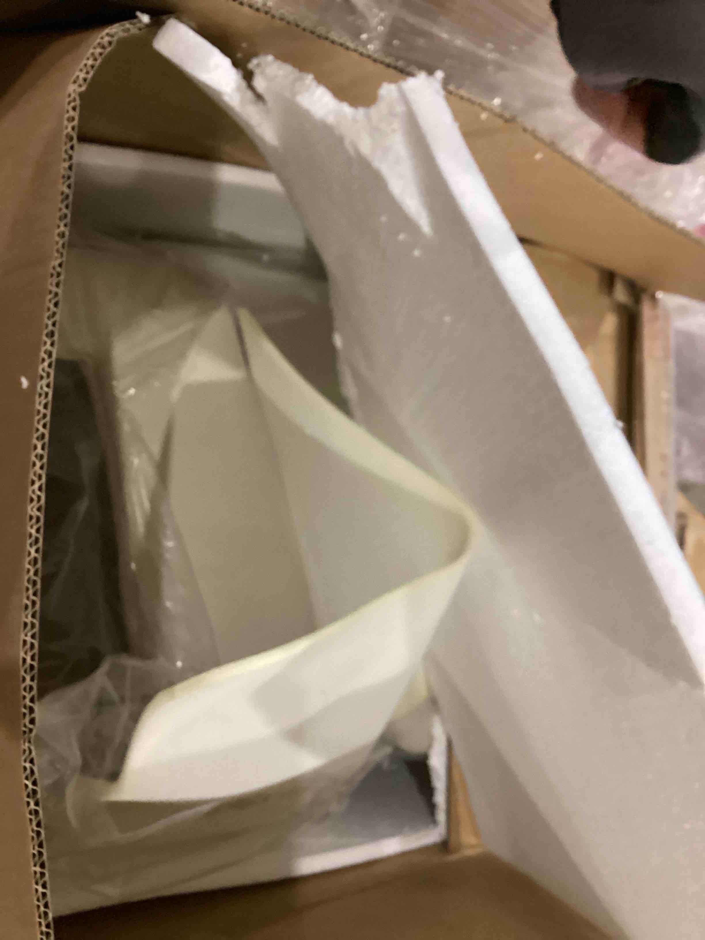 https://s3.amazonaws.com/lotting-images-prod/bidfta/PPE1599518_1755611556062.jpeg