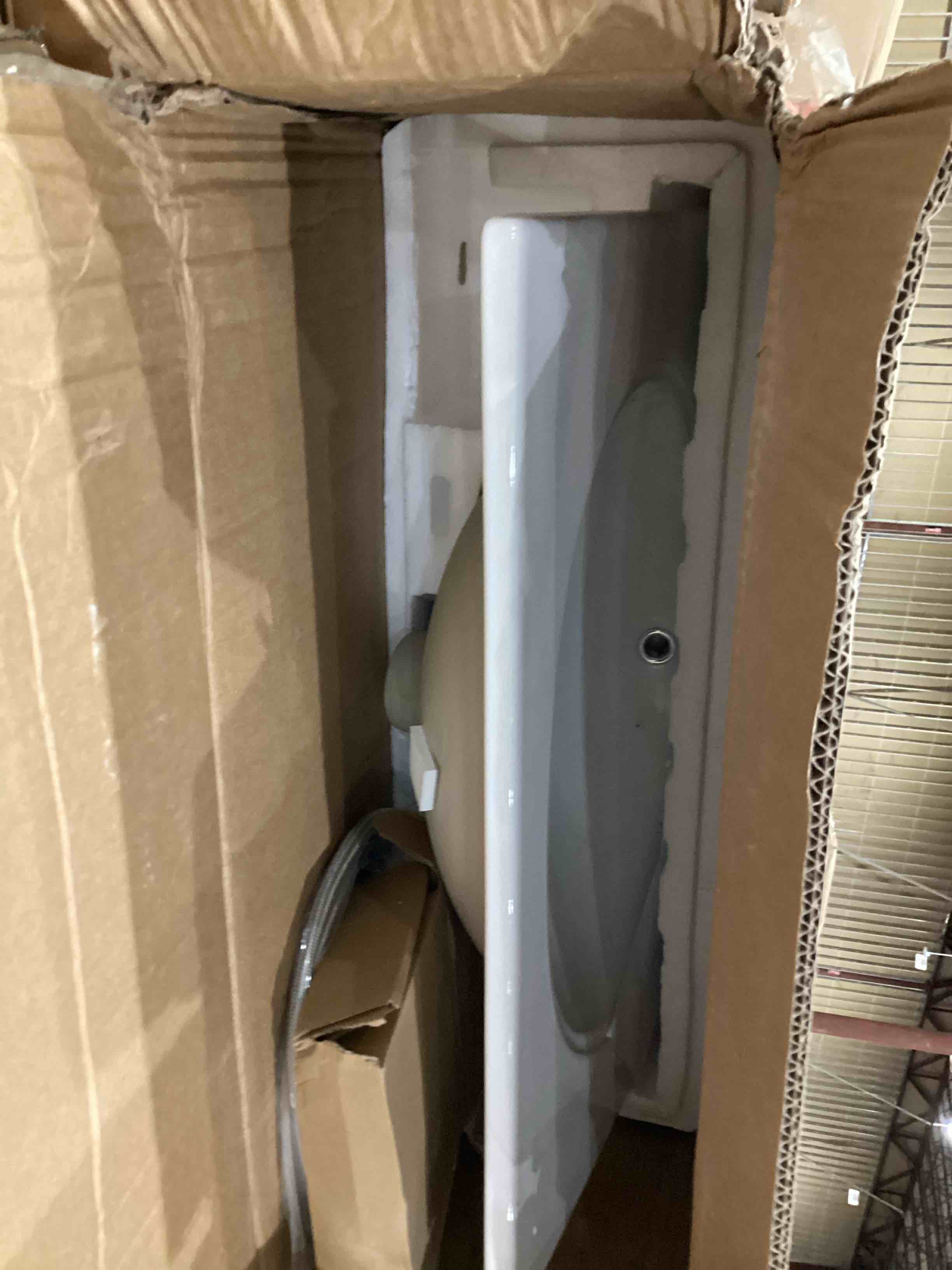 https://s3.amazonaws.com/lotting-images-prod/bidfta/PPE1599695_1755779130417.jpeg