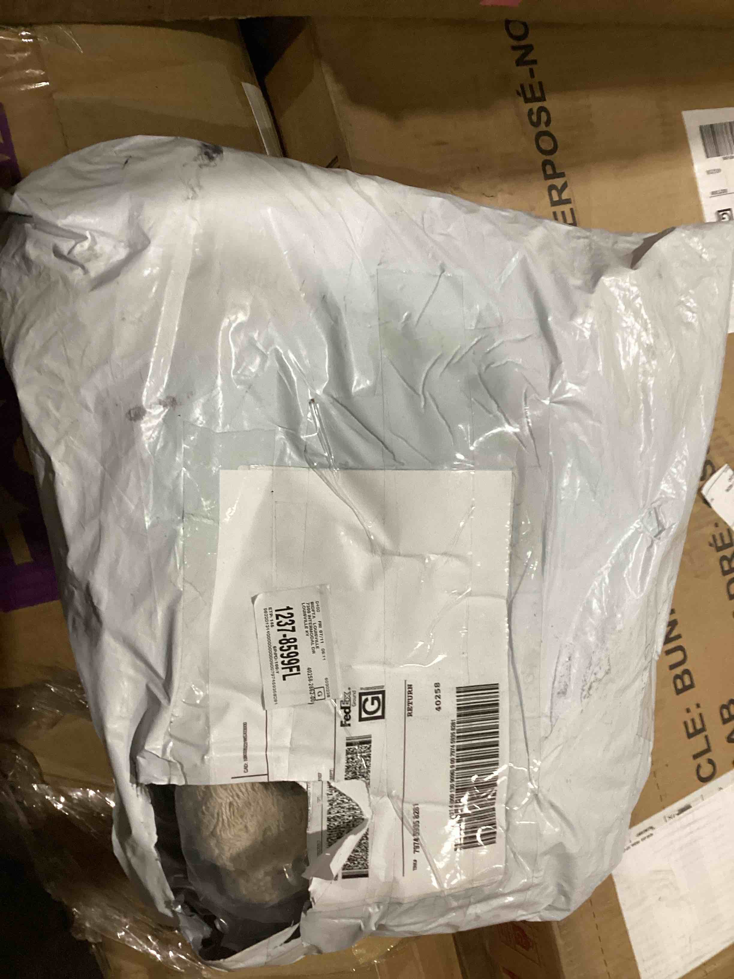 https://s3.amazonaws.com/lotting-images-prod/bidfta/PPE1599733_1755716000377.jpeg