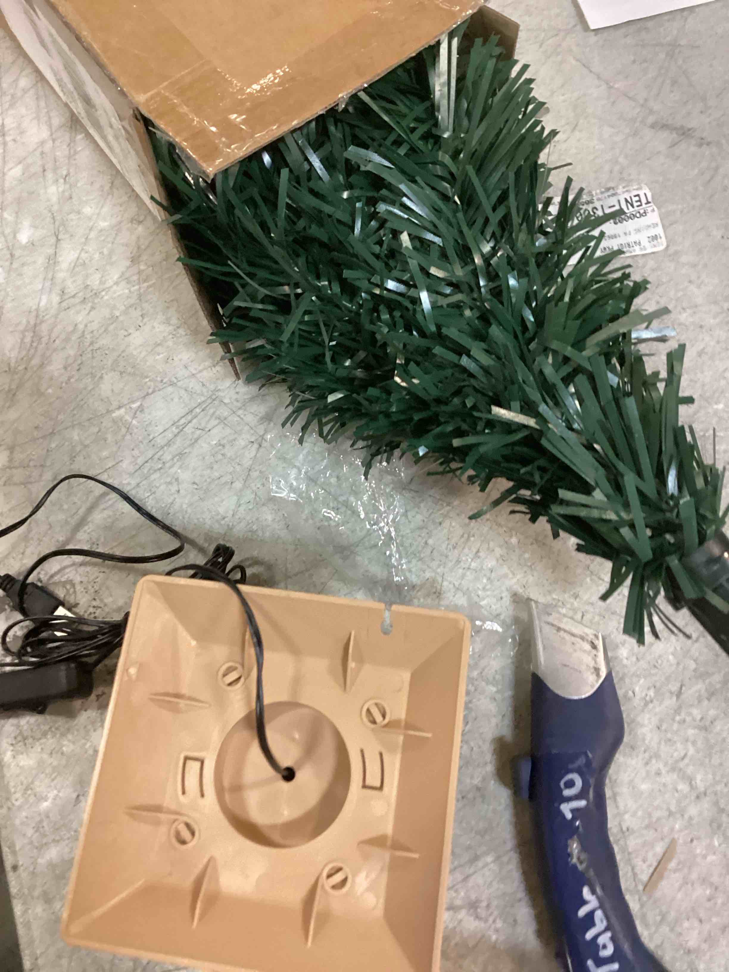 https://s3.amazonaws.com/lotting-images-prod/bidfta/PPE1600272_1733857577939.jpeg