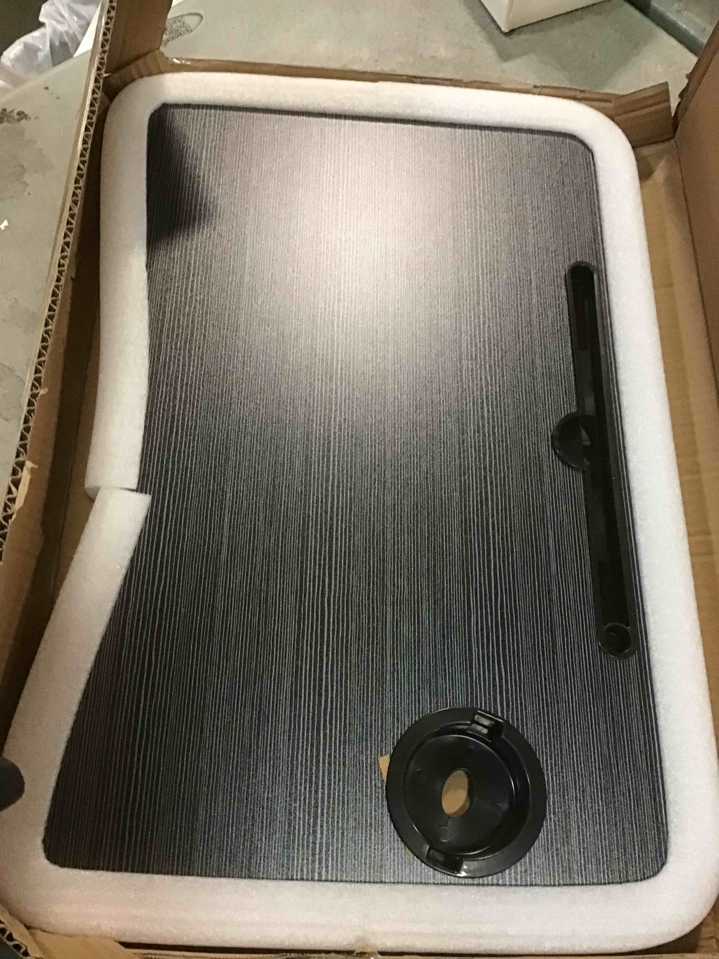https://s3.amazonaws.com/lotting-images-prod/bidfta/PPE1602025_1735267608882.jpeg