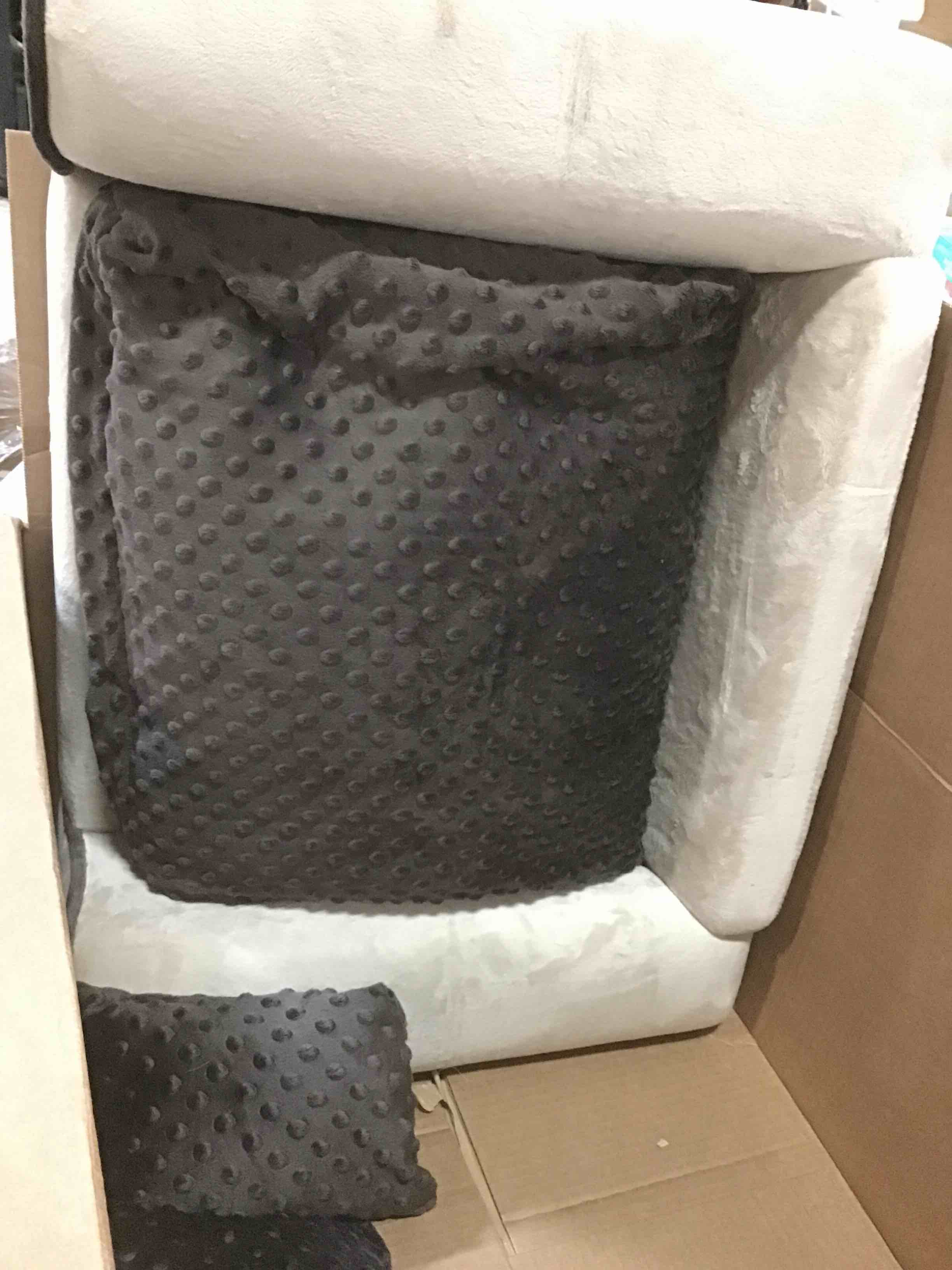 https://s3.amazonaws.com/lotting-images-prod/bidfta/PPE1602500_1735858009603.jpeg