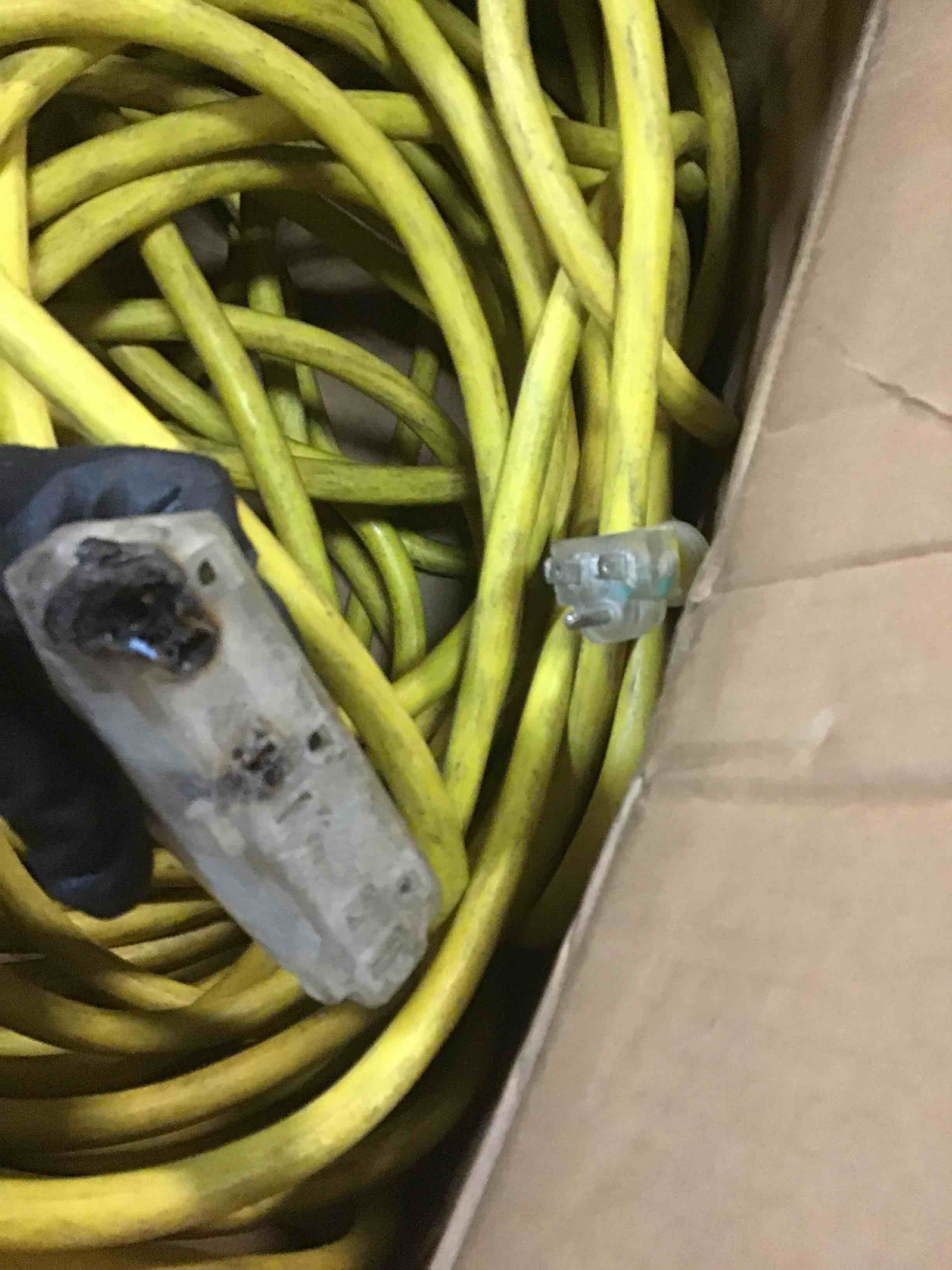 https://s3.amazonaws.com/lotting-images-prod/bidfta/PPE1602510_1735859312247.jpeg