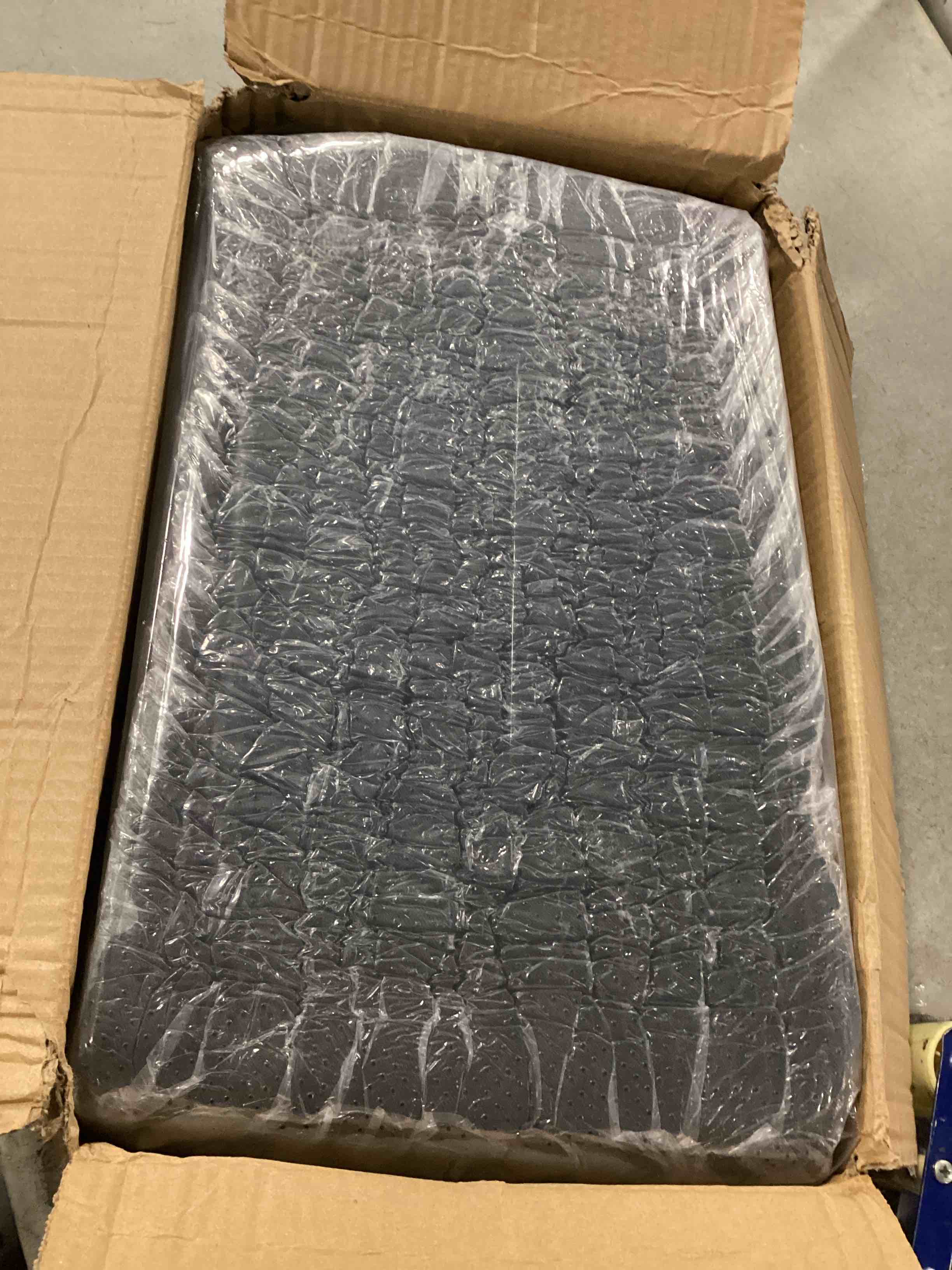 https://s3.amazonaws.com/lotting-images-prod/bidfta/PPE1602878_1738067922094.jpeg