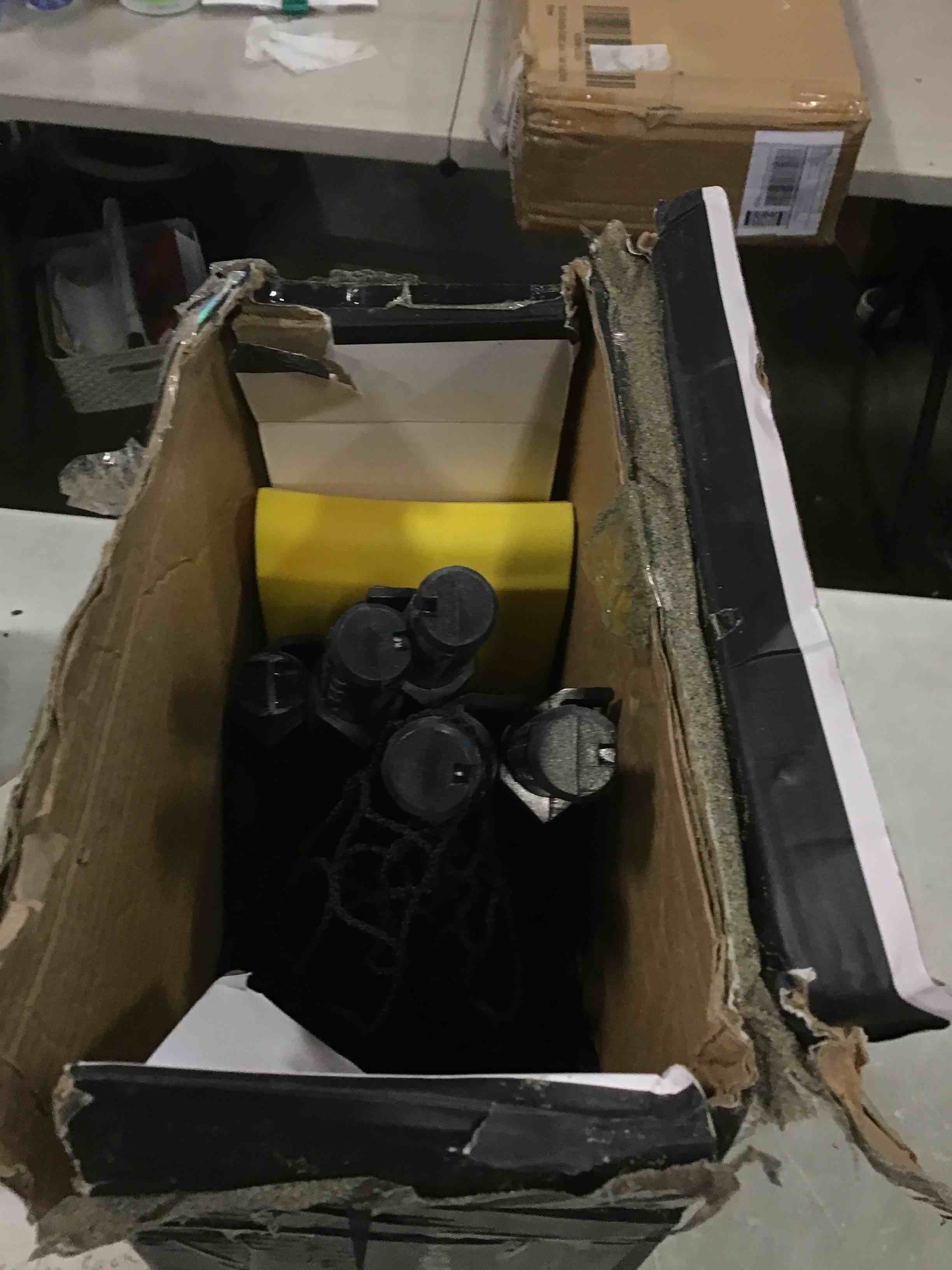 https://s3.amazonaws.com/lotting-images-prod/bidfta/PPE1604145_1734614971834.jpeg