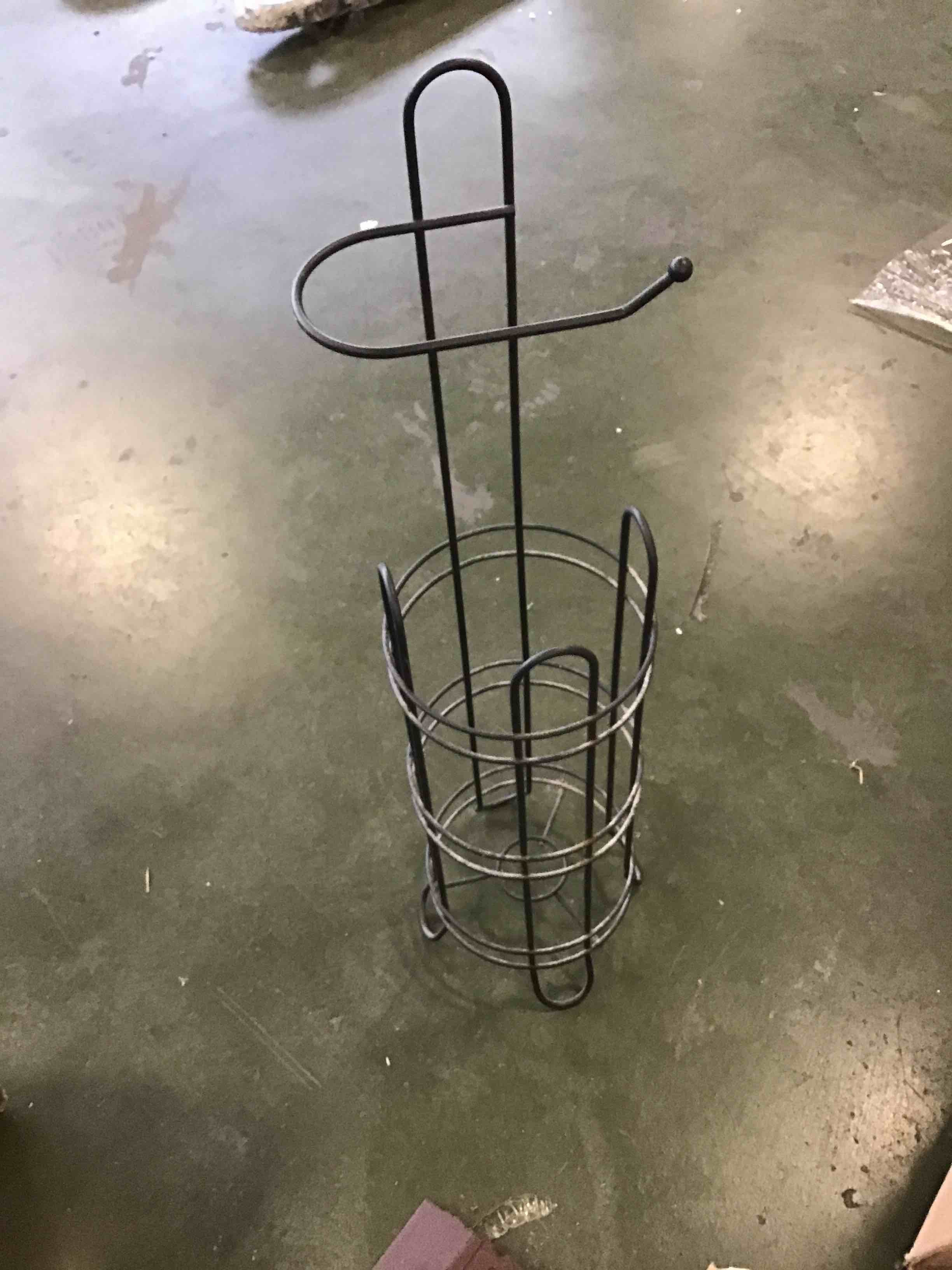 Hygienic paper holder roll dispenser