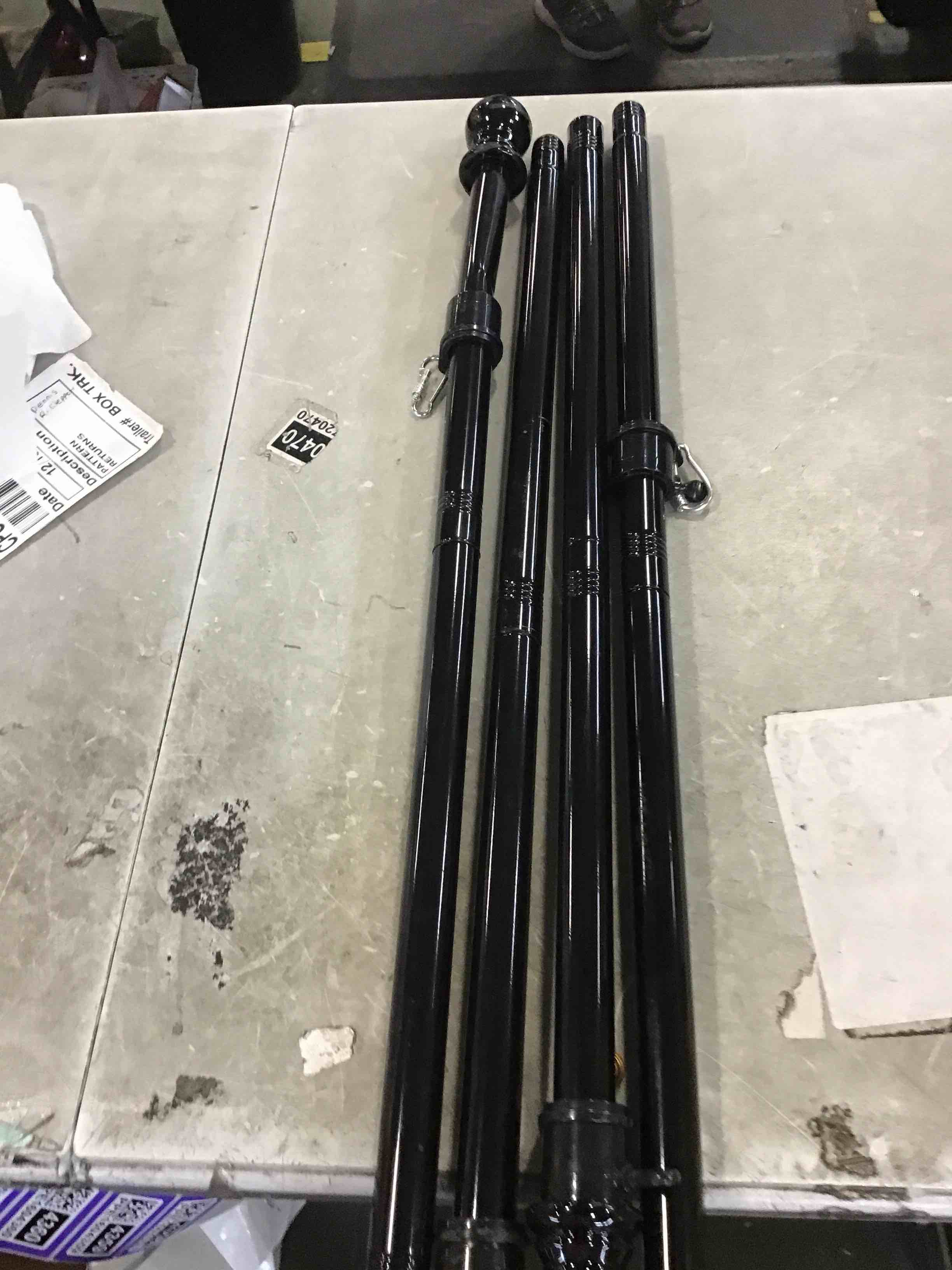 https://s3.amazonaws.com/lotting-images-prod/bidfta/PPE1604358_1734978817327.jpeg