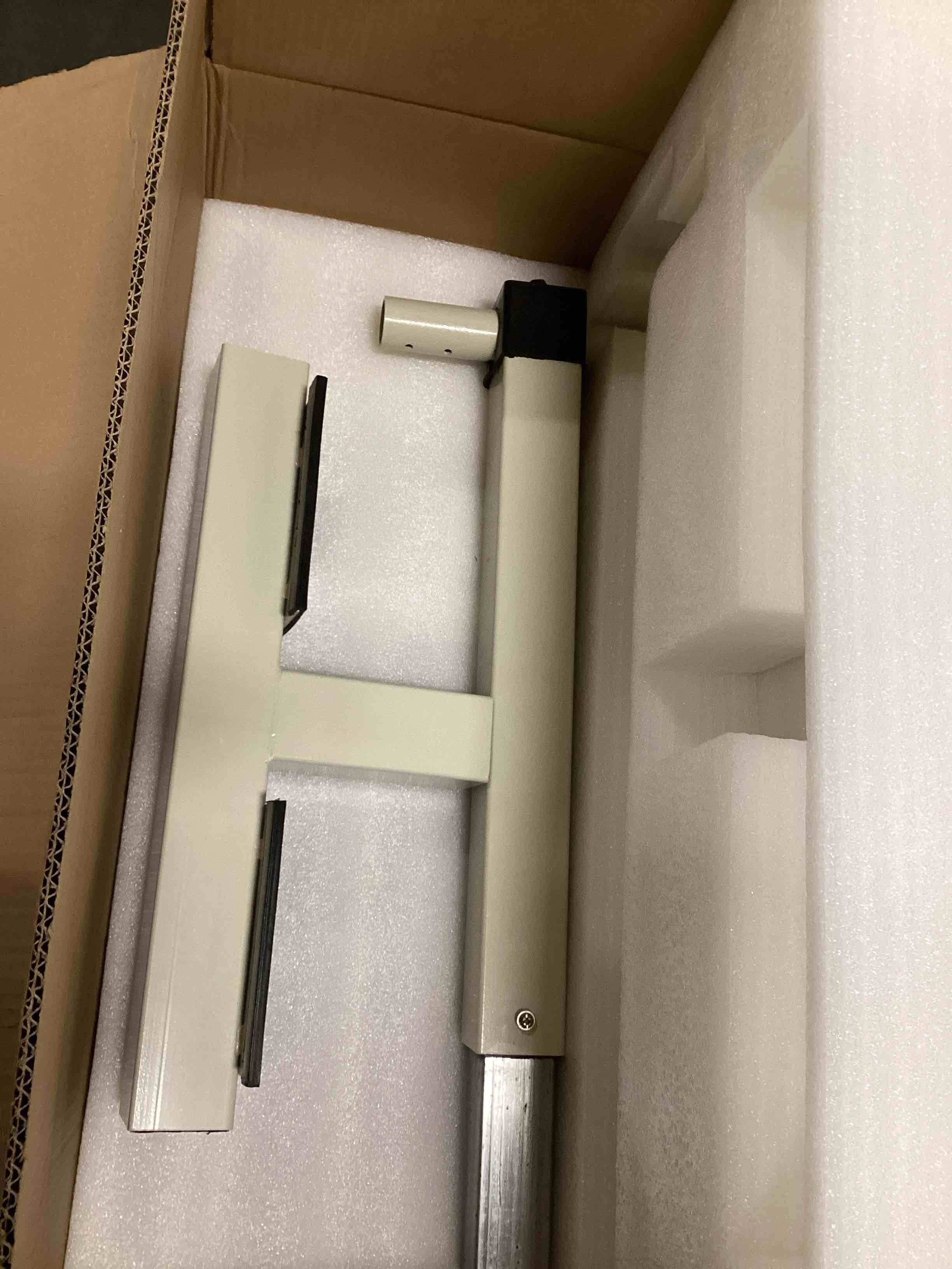 https://s3.amazonaws.com/lotting-images-prod/bidfta/PPE1606132_1738779207480.jpeg