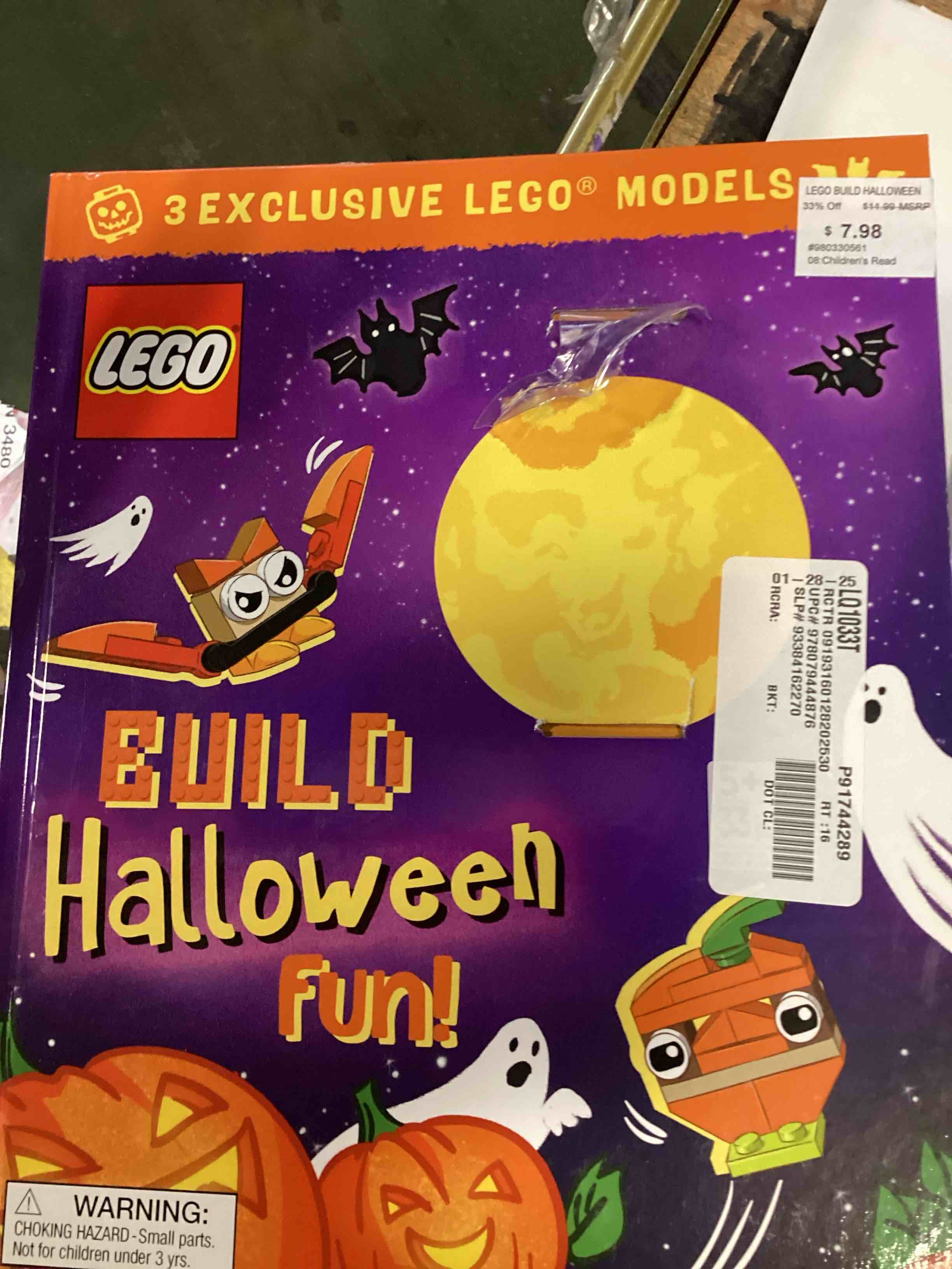 LEGO Books: Build Halloween Fun (Activity Book with Minifigure)