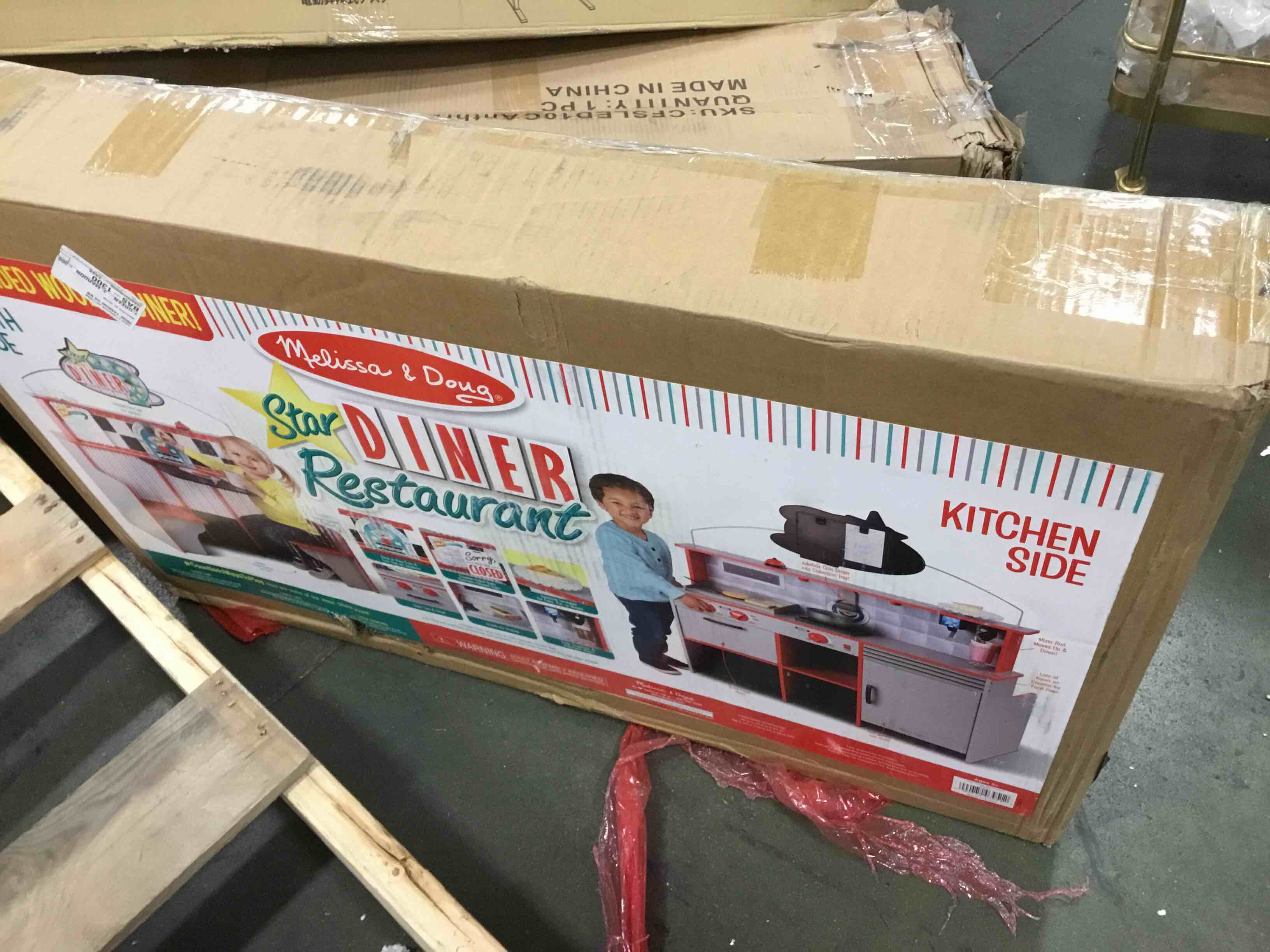 https://s3.amazonaws.com/lotting-images-prod/bidfta/PPE1606912_1739381991981.jpeg