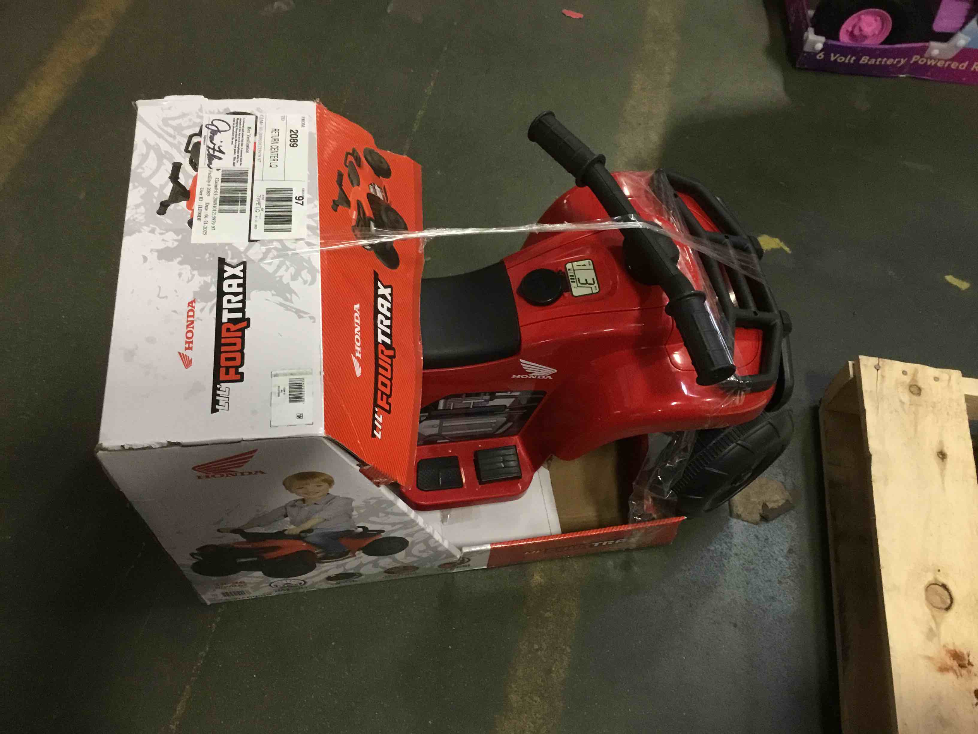 https://s3.amazonaws.com/lotting-images-prod/bidfta/PPE1607559_1739975948812.jpeg