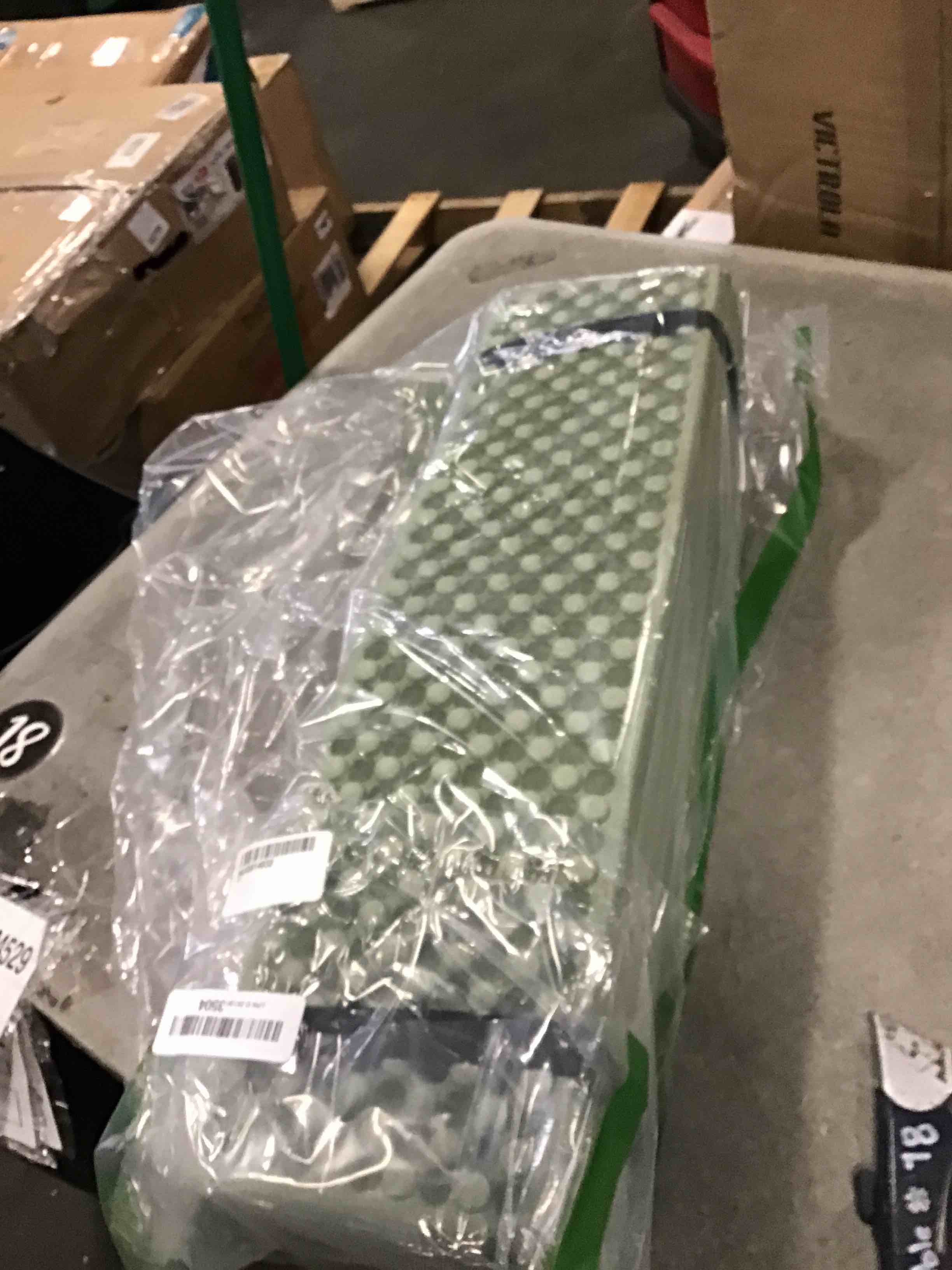 https://s3.amazonaws.com/lotting-images-prod/bidfta/PPE1609130_1734100524768.jpeg