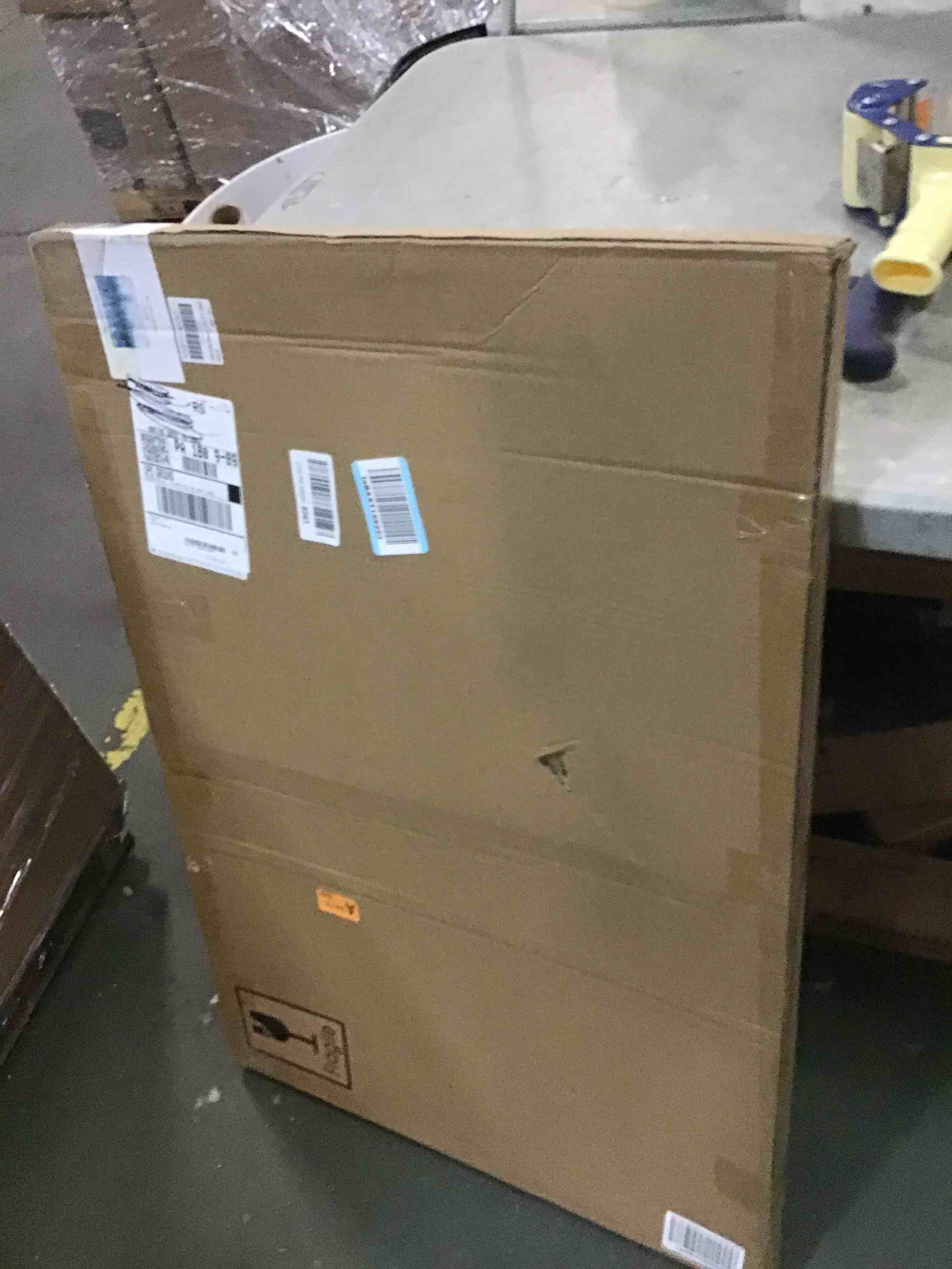 https://s3.amazonaws.com/lotting-images-prod/bidfta/PPE1610824_1734636384471.jpeg