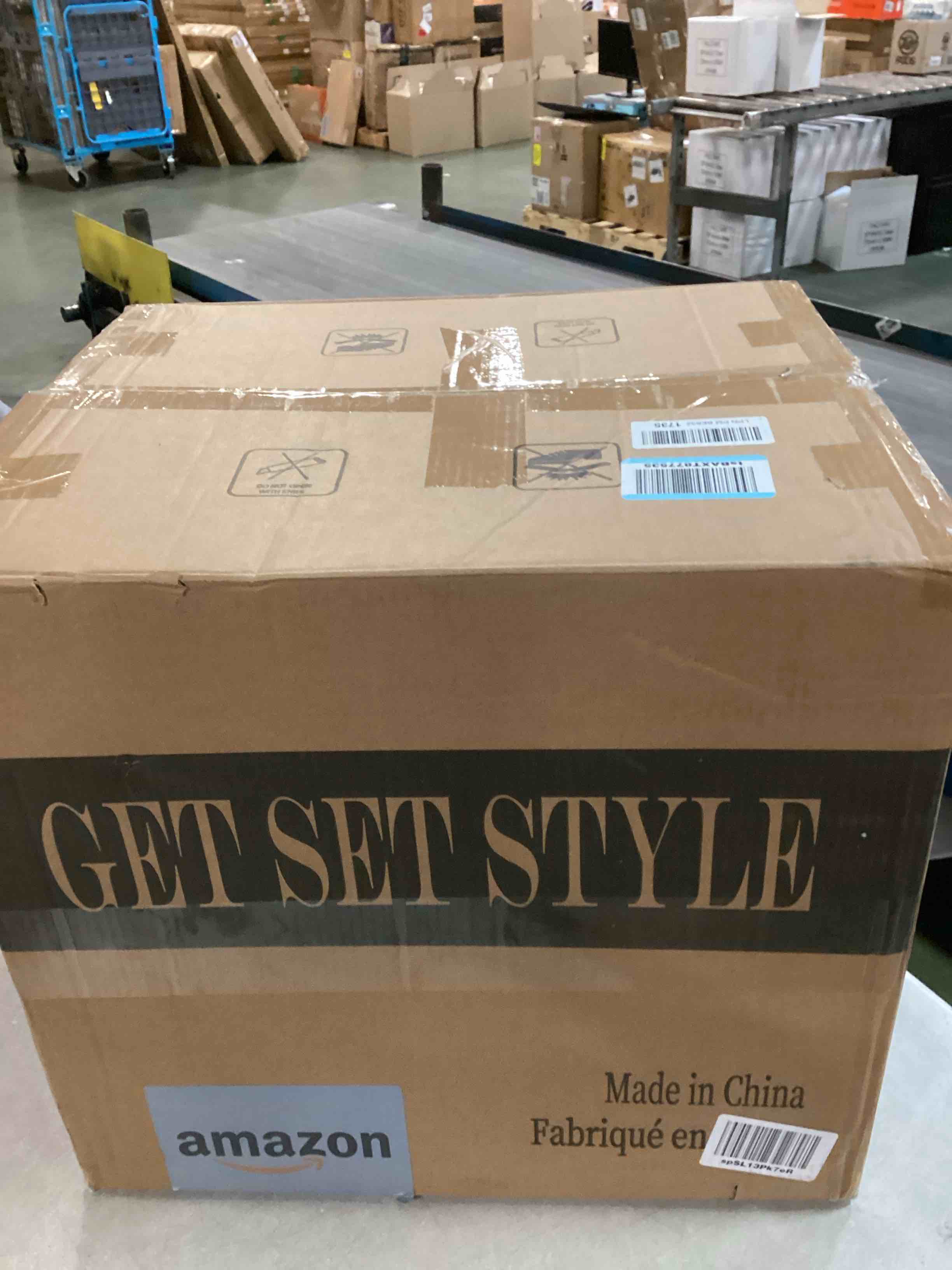 https://s3.amazonaws.com/lotting-images-prod/bidfta/PPE1612242_1734413552590.jpeg