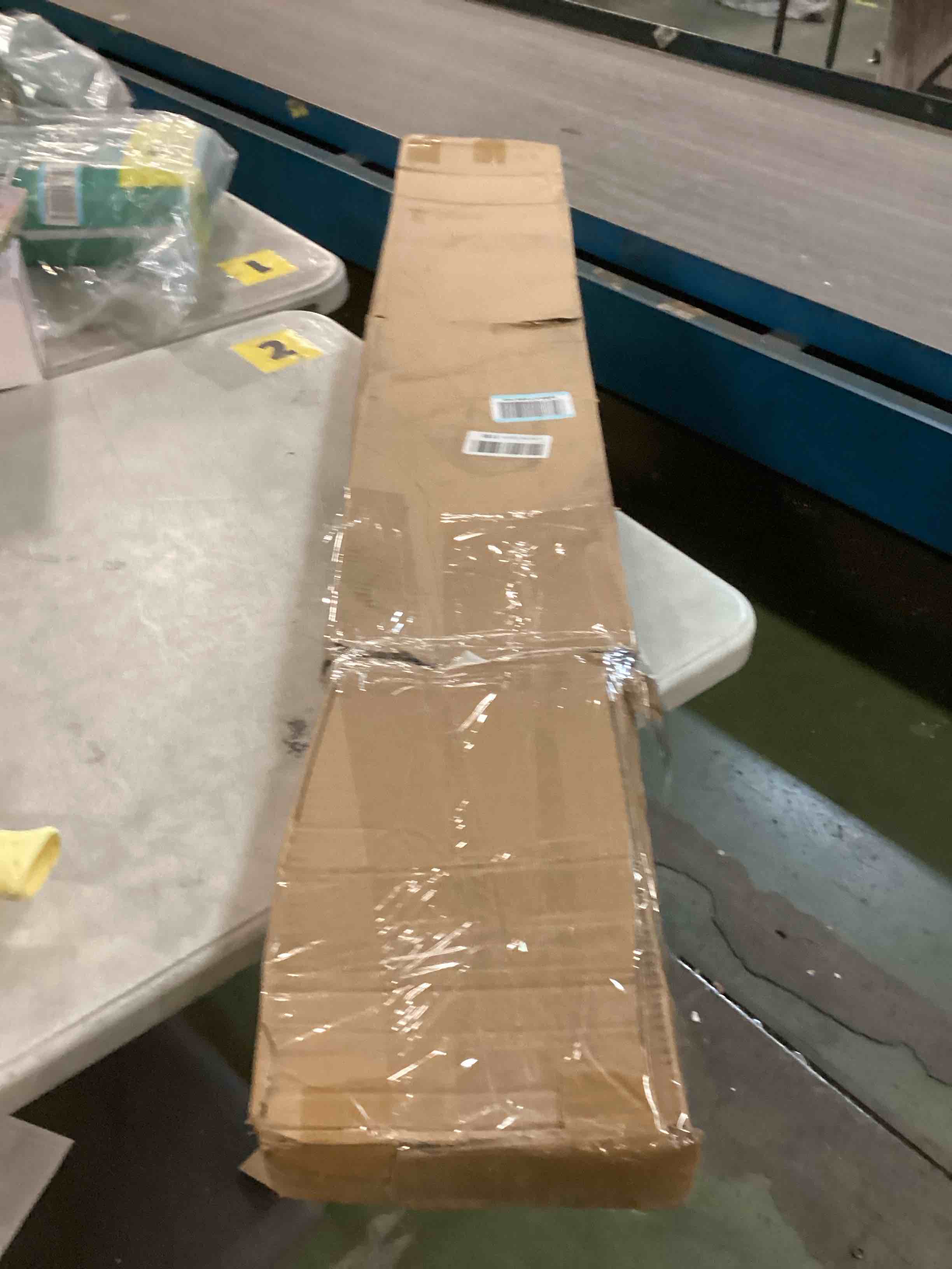 https://s3.amazonaws.com/lotting-images-prod/bidfta/PPE1612444_1734497703531.jpeg