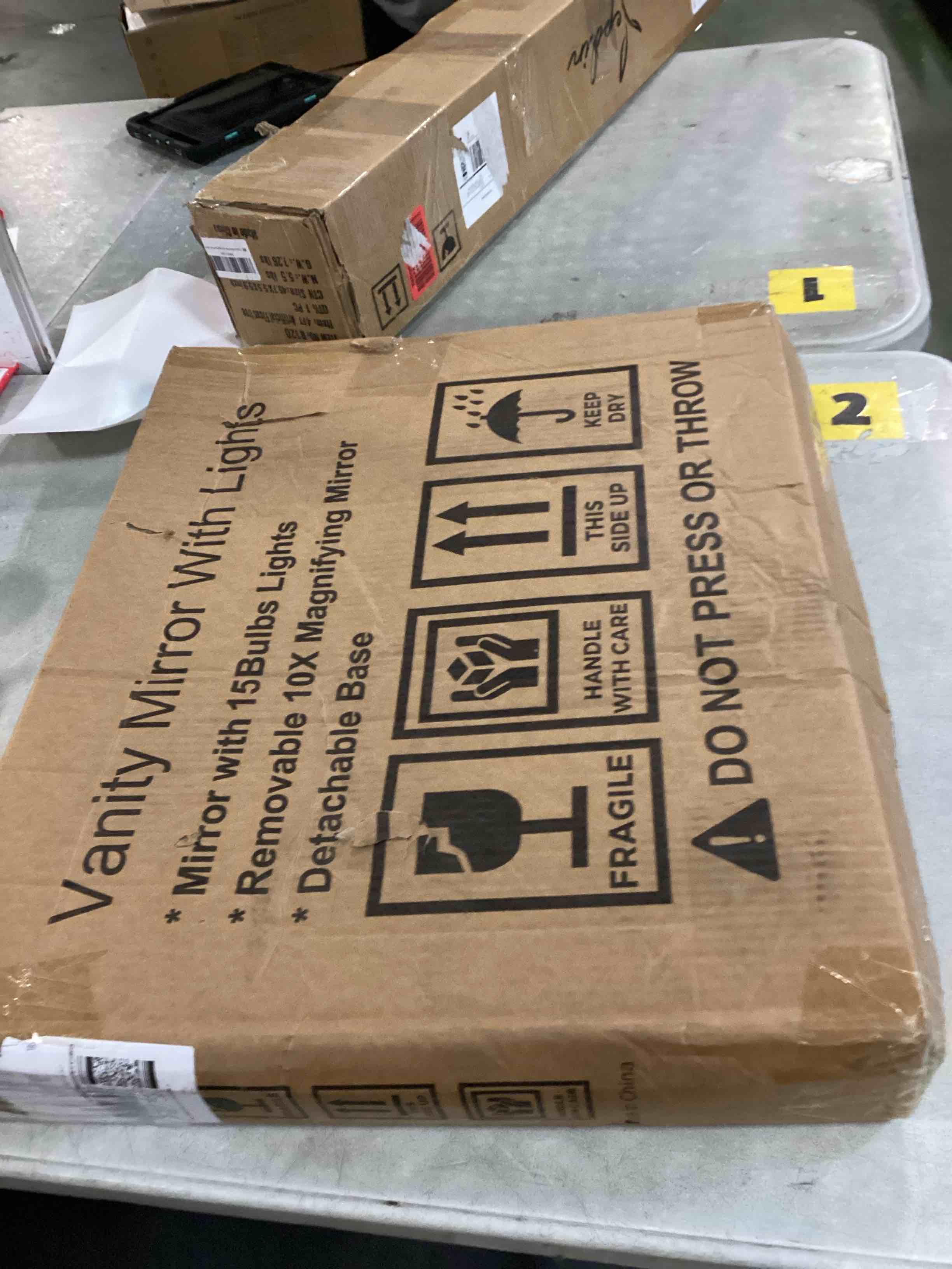 https://s3.amazonaws.com/lotting-images-prod/bidfta/PPE1612764_1734650141201.jpeg