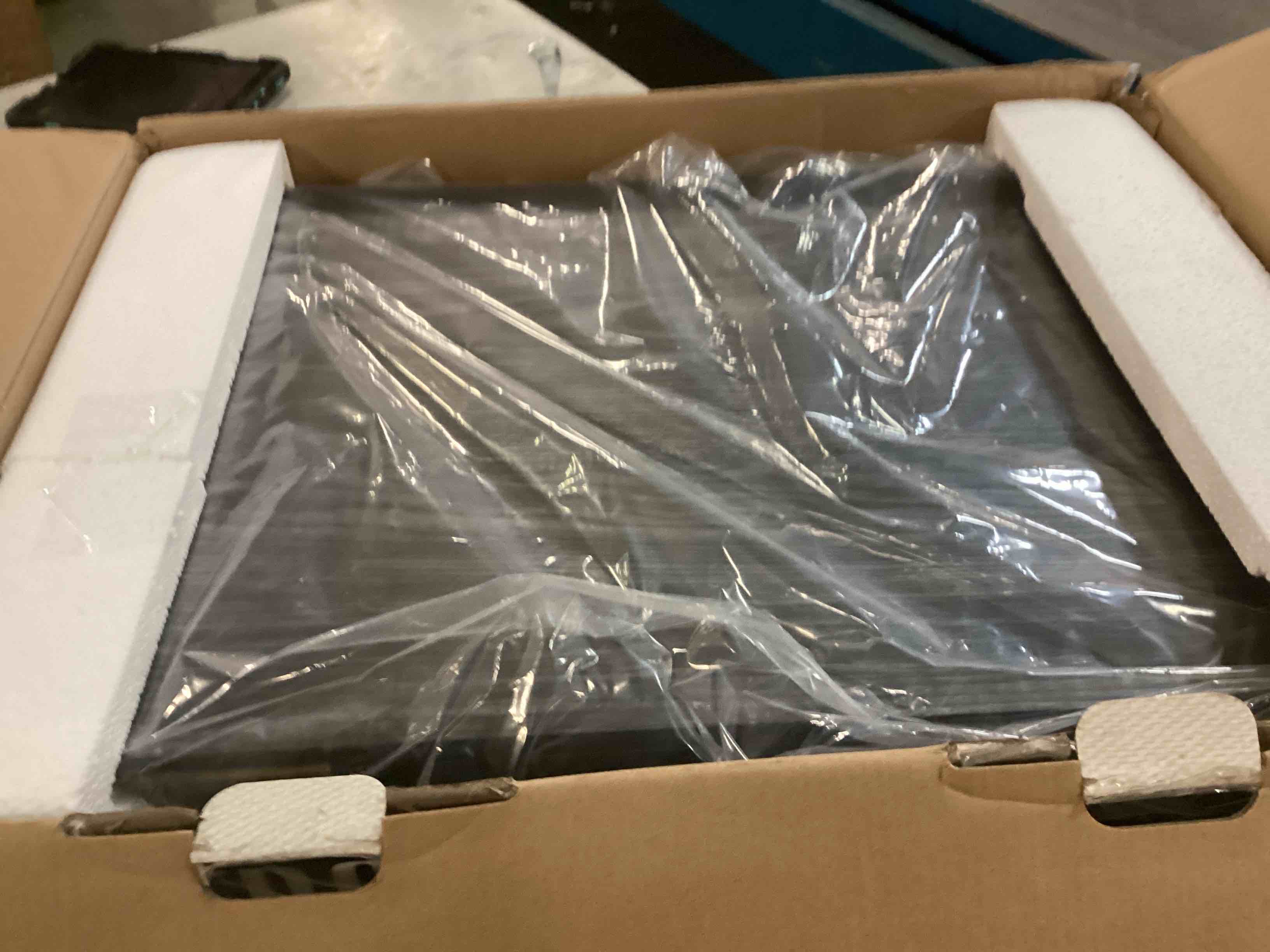 https://s3.amazonaws.com/lotting-images-prod/bidfta/PPE1613824_1735960528520.jpeg
