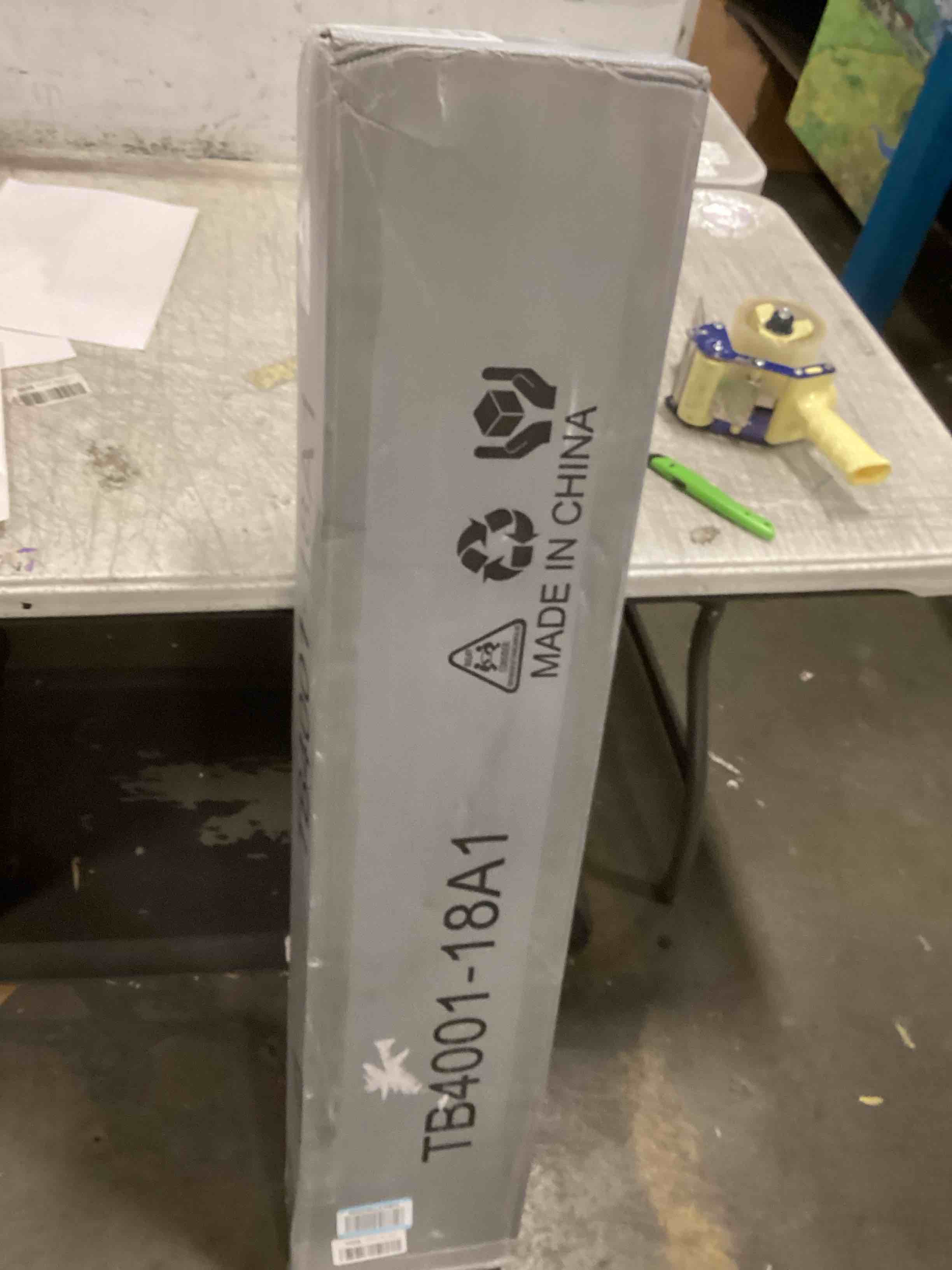 https://s3.amazonaws.com/lotting-images-prod/bidfta/PPE1614211_1736347973738.jpeg