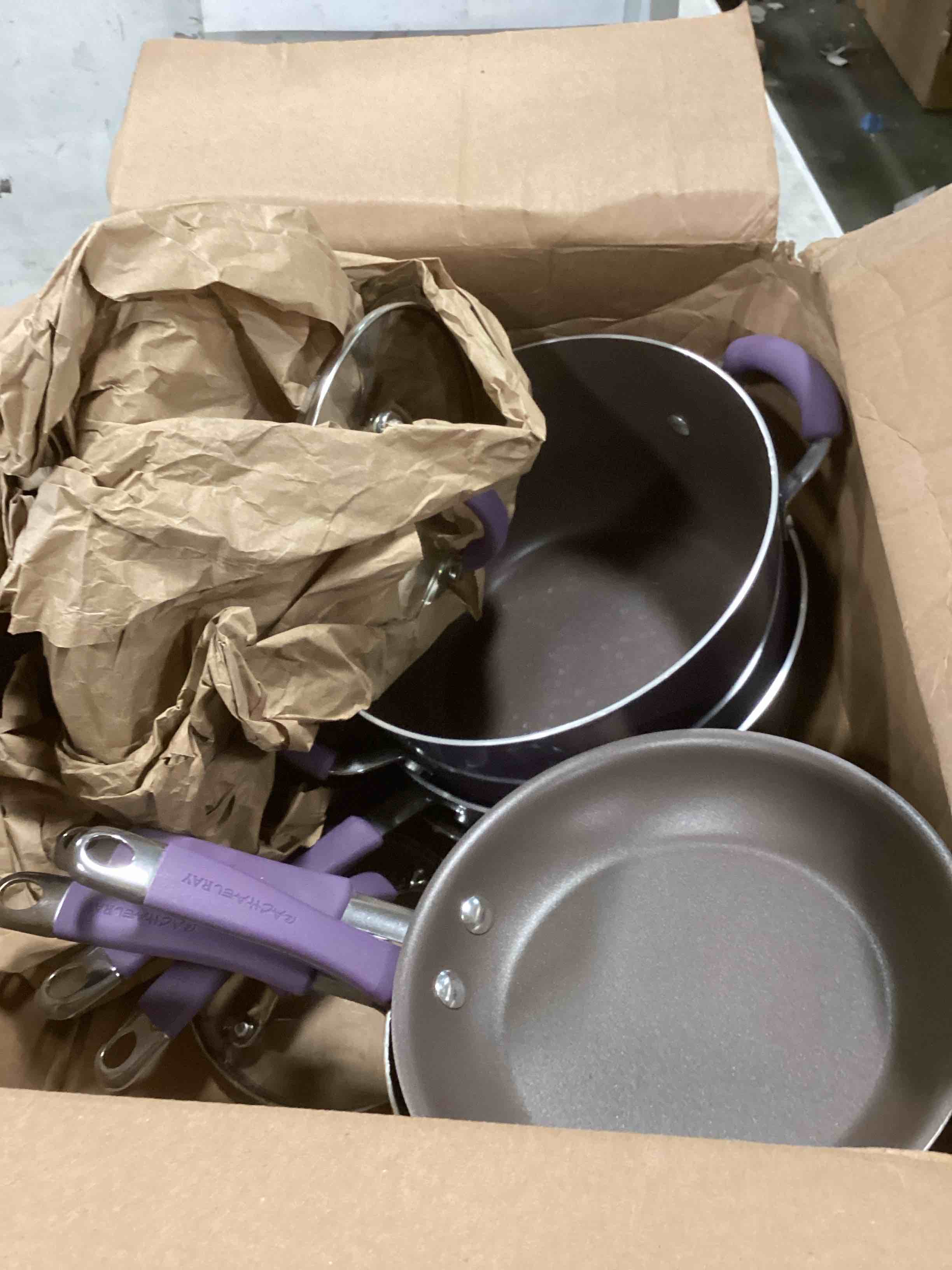 https://s3.amazonaws.com/lotting-images-prod/bidfta/PPE1614370_1736364914122.jpeg