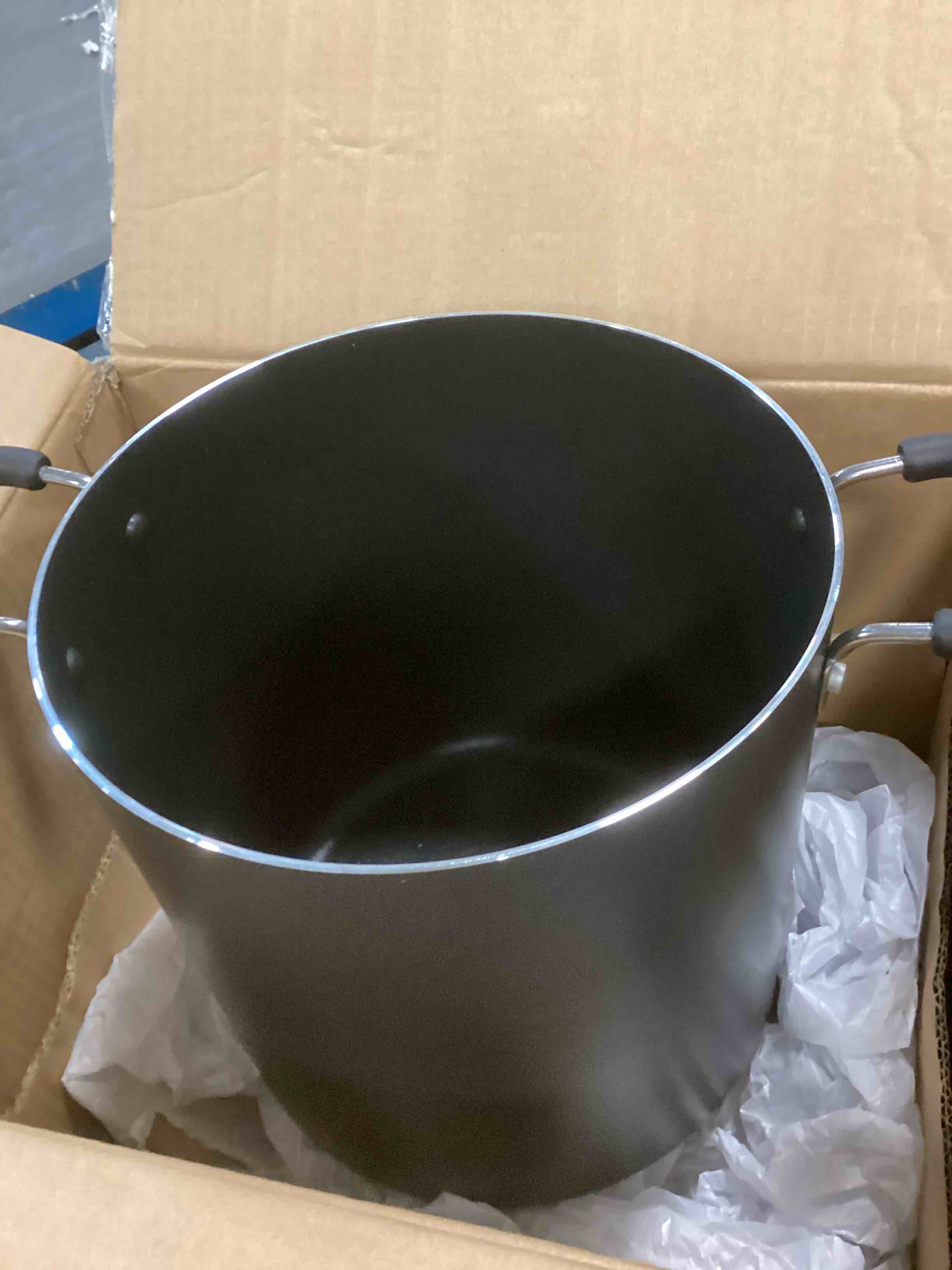 https://s3.amazonaws.com/lotting-images-prod/bidfta/PPE1614722_1736527227493.jpeg