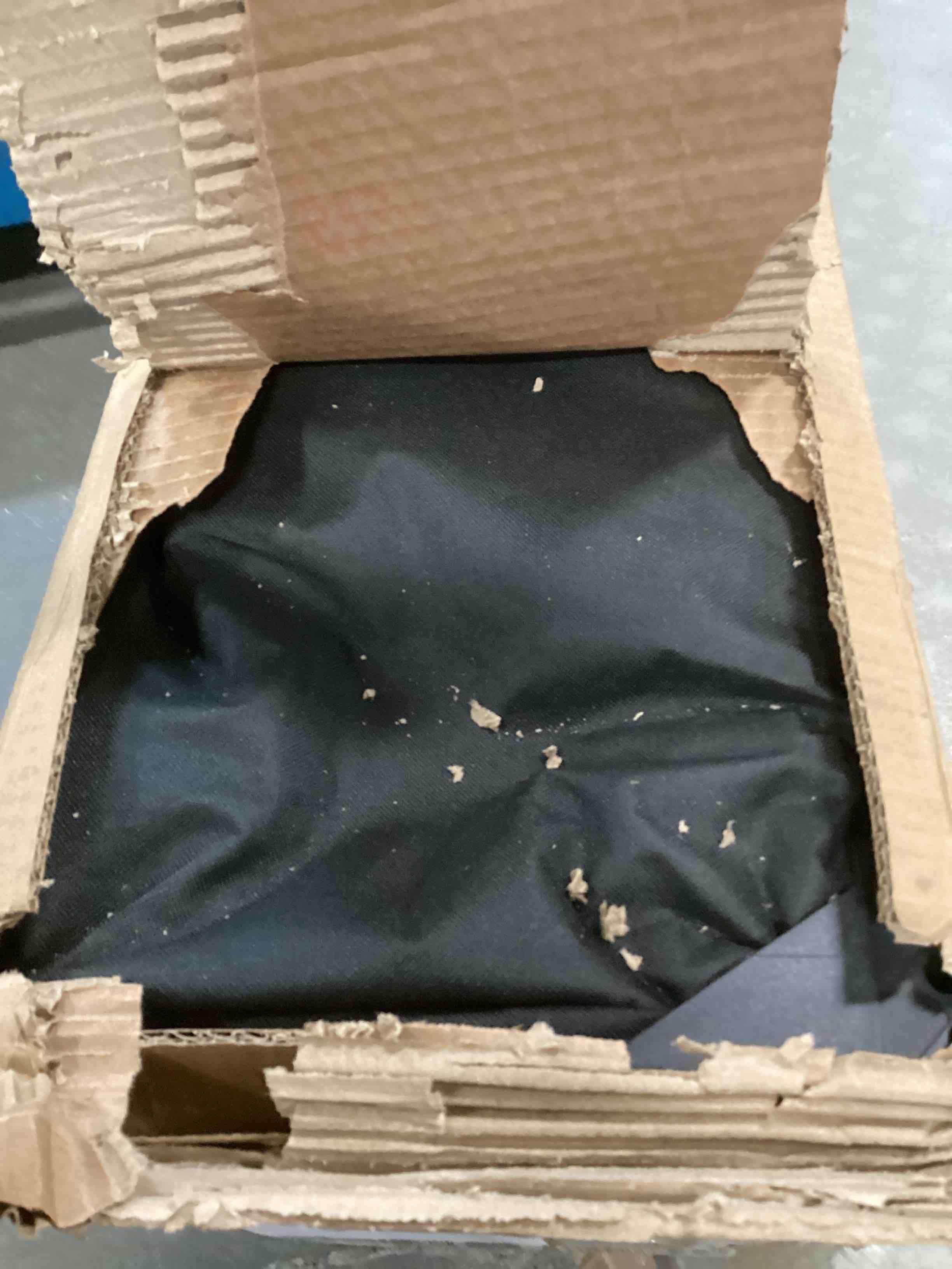 https://s3.amazonaws.com/lotting-images-prod/bidfta/PPE1614742_1736529269425.jpeg