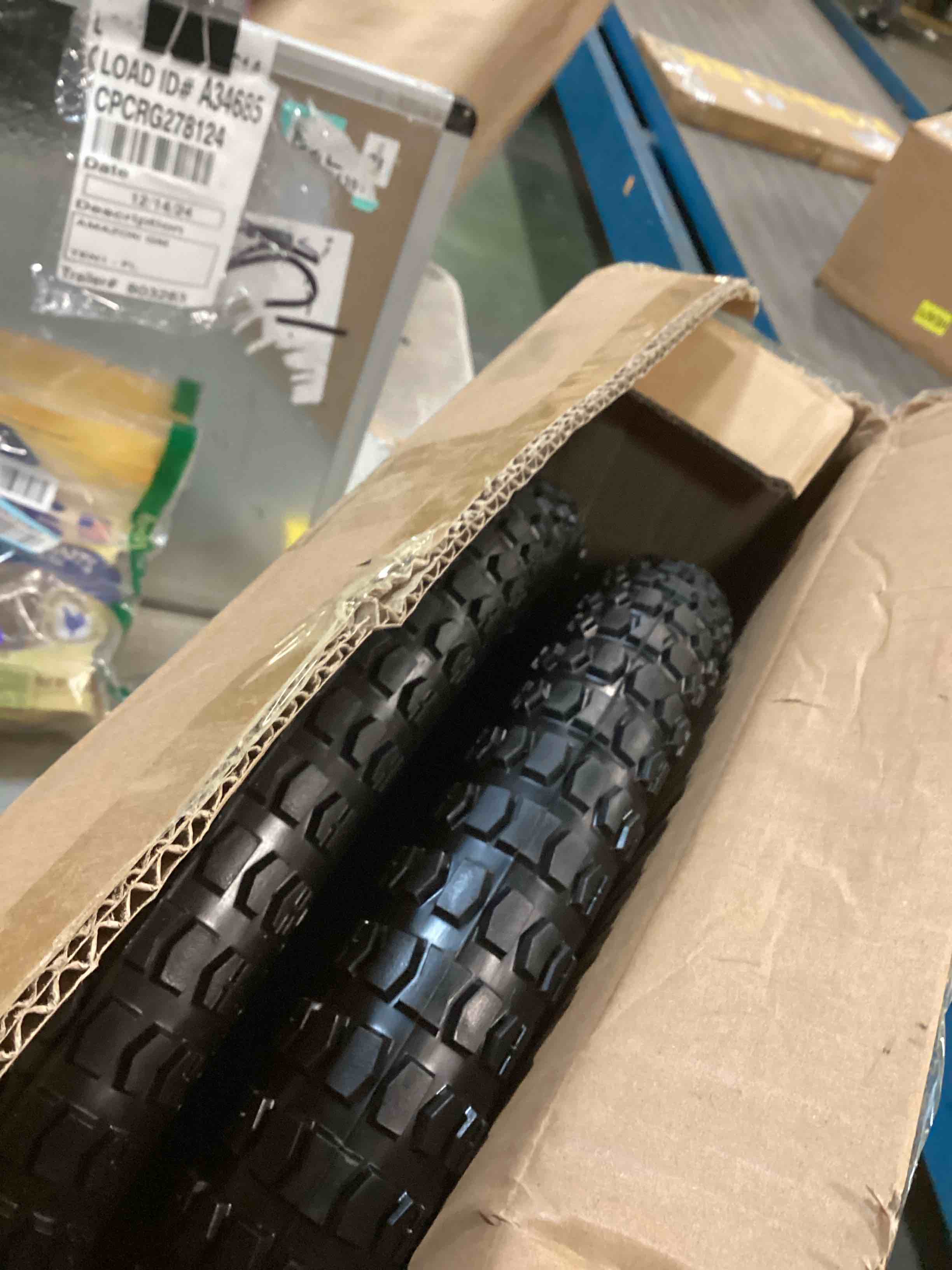 https://s3.amazonaws.com/lotting-images-prod/bidfta/PPE1615613_1734539910197.jpeg