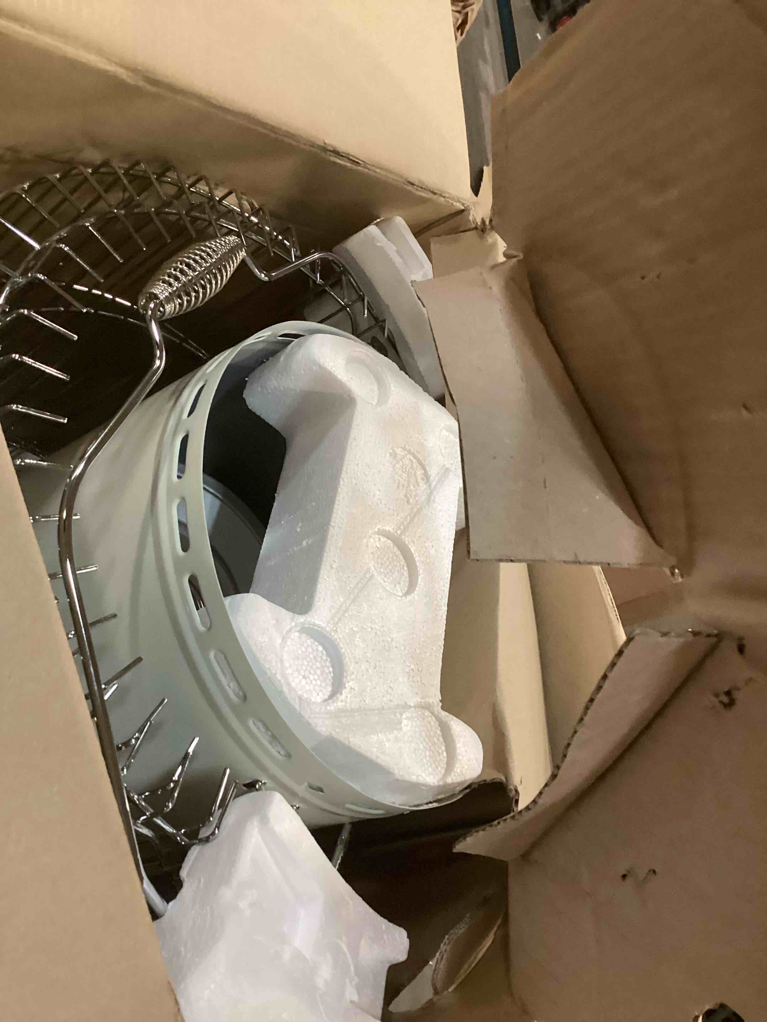 https://s3.amazonaws.com/lotting-images-prod/bidfta/PPE1616264_1734728242978.jpeg