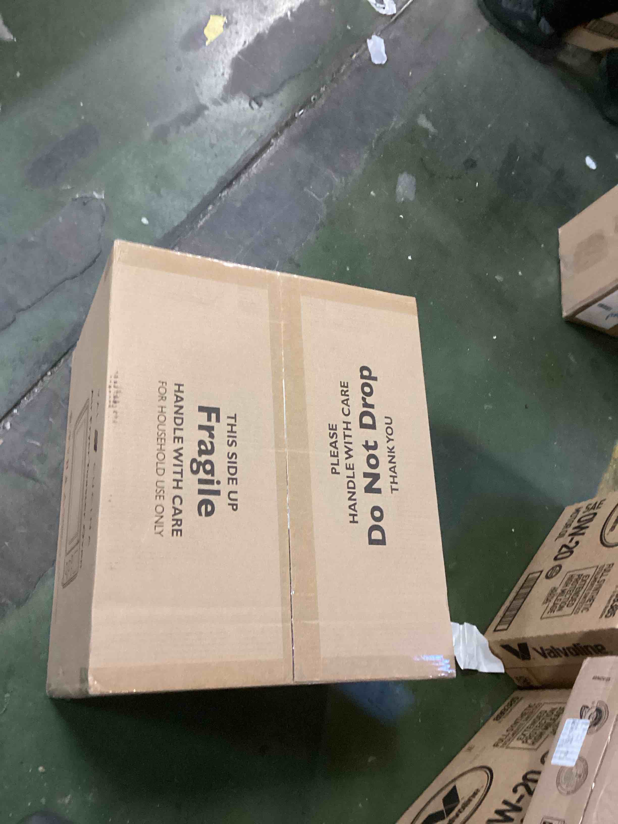 https://s3.amazonaws.com/lotting-images-prod/bidfta/PPE1616390_1734788775659.jpeg