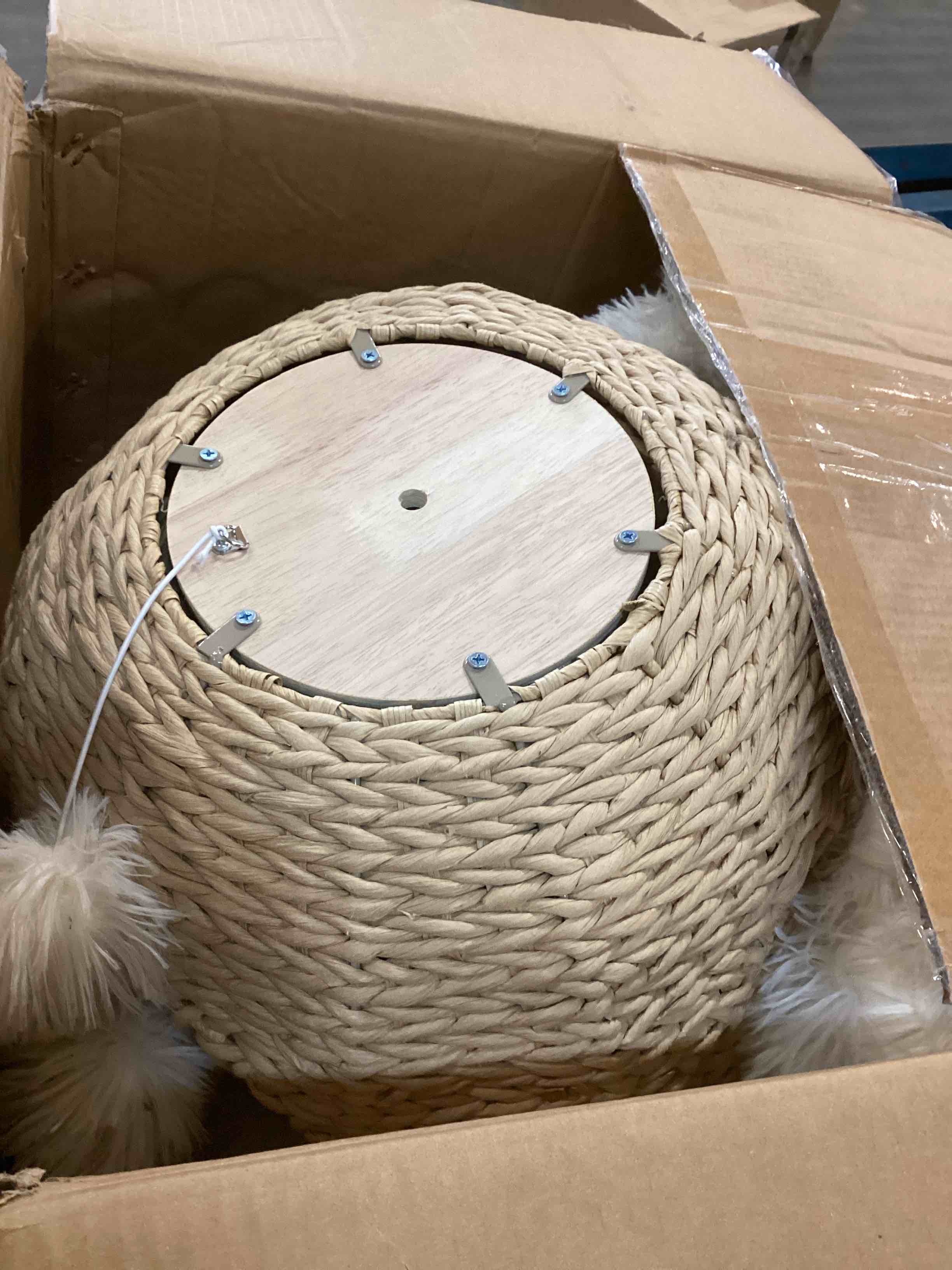 https://s3.amazonaws.com/lotting-images-prod/bidfta/PPE1616555_1734963863200.jpeg