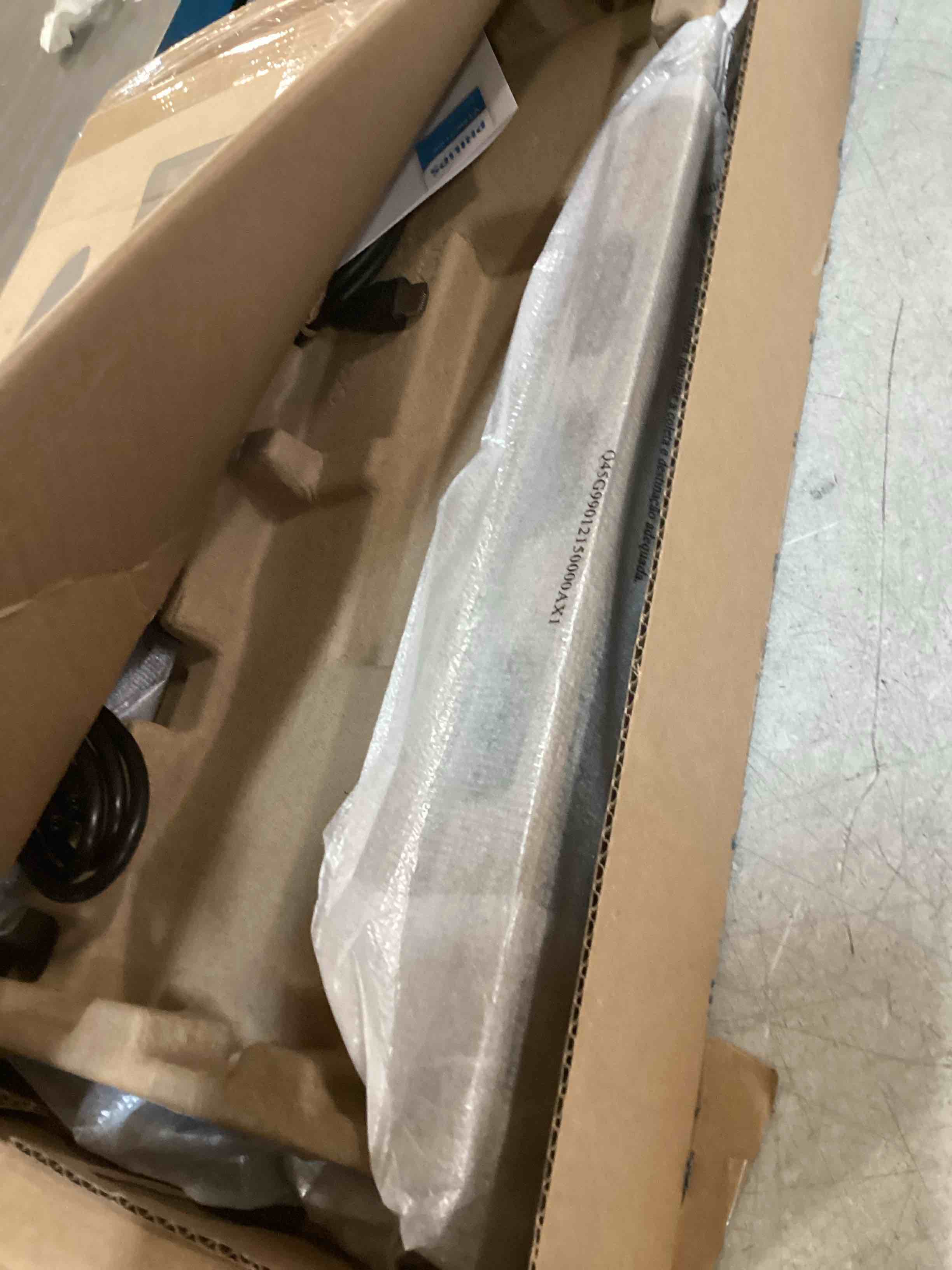https://s3.amazonaws.com/lotting-images-prod/bidfta/PPE1616639_1734978848648.jpeg